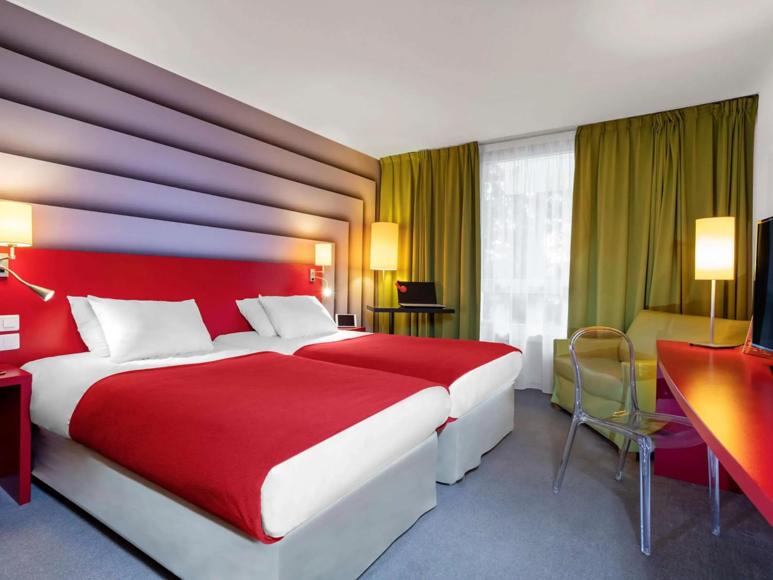 Photo of the whole room, Bed in ibis Styles Avignon Sud