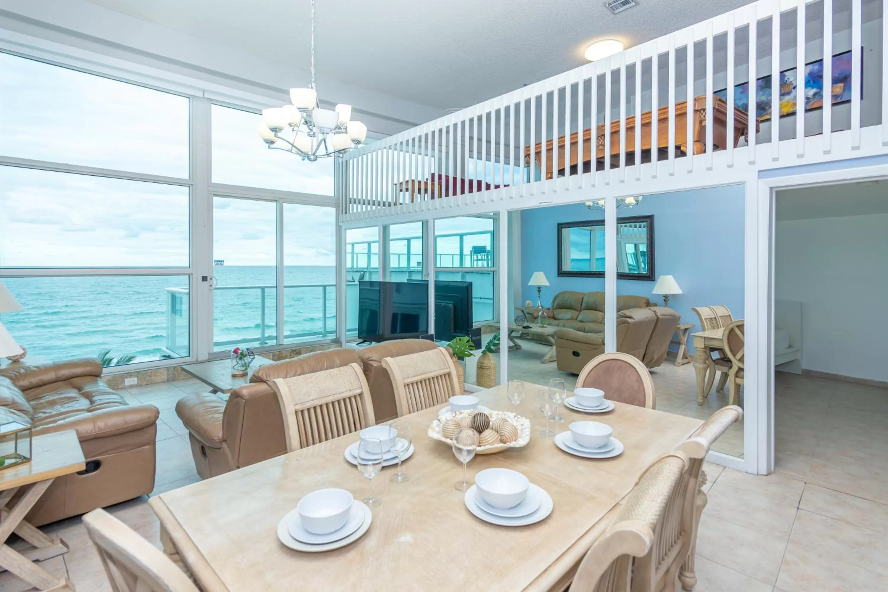 Villa with Sea View in Girasole Apartments