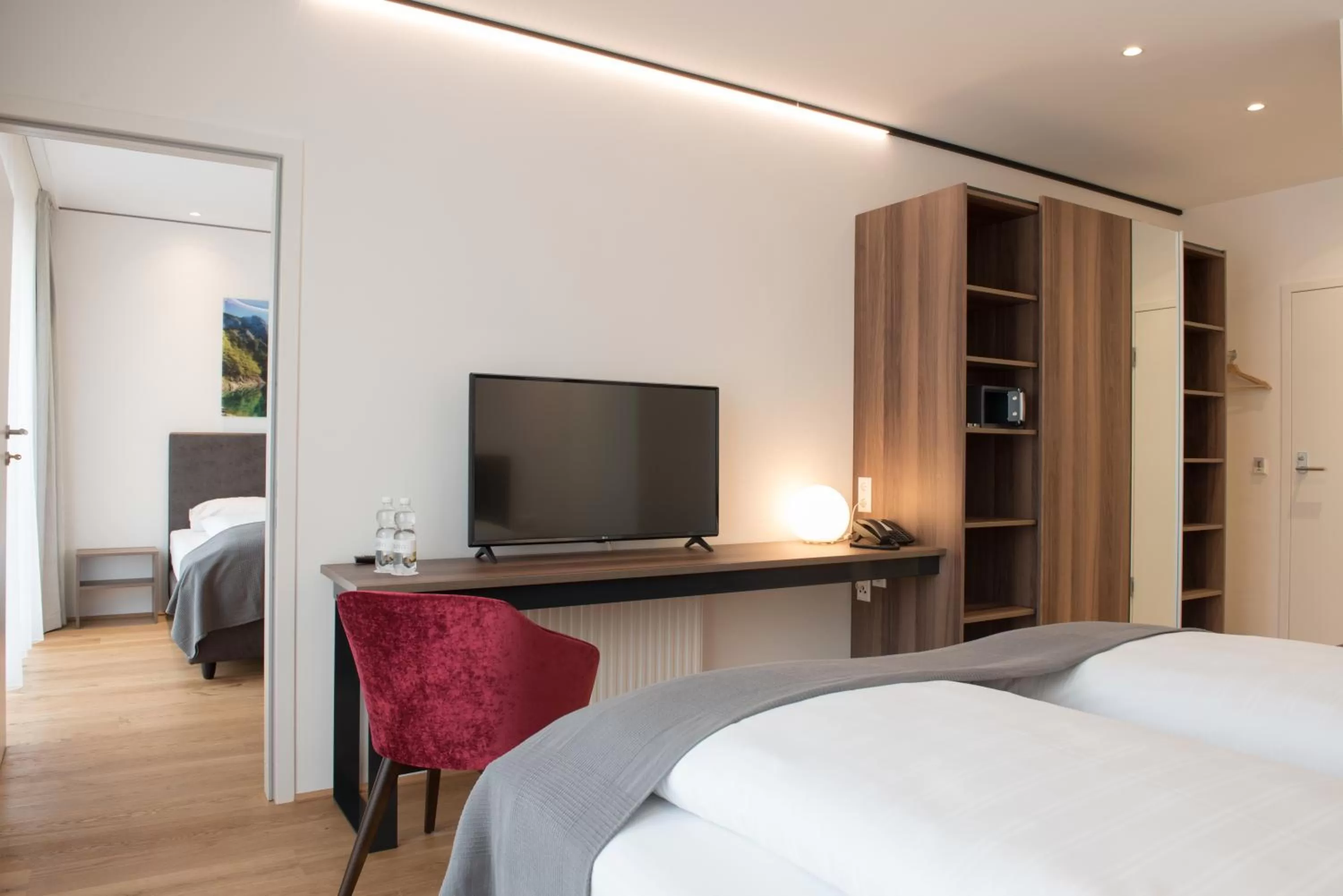 TV and multimedia, Bed in Hotel Wallern Garni
