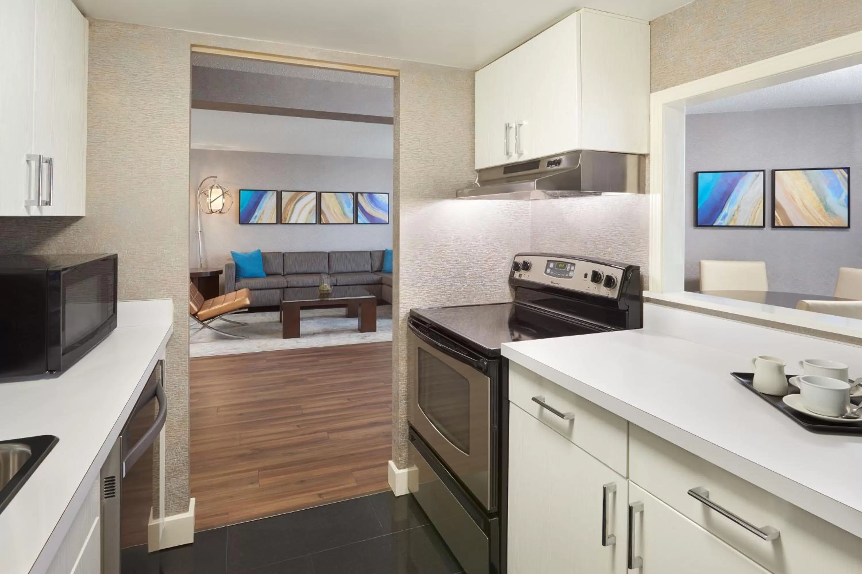 Kitchen or kitchenette in The Westin Toronto Airport