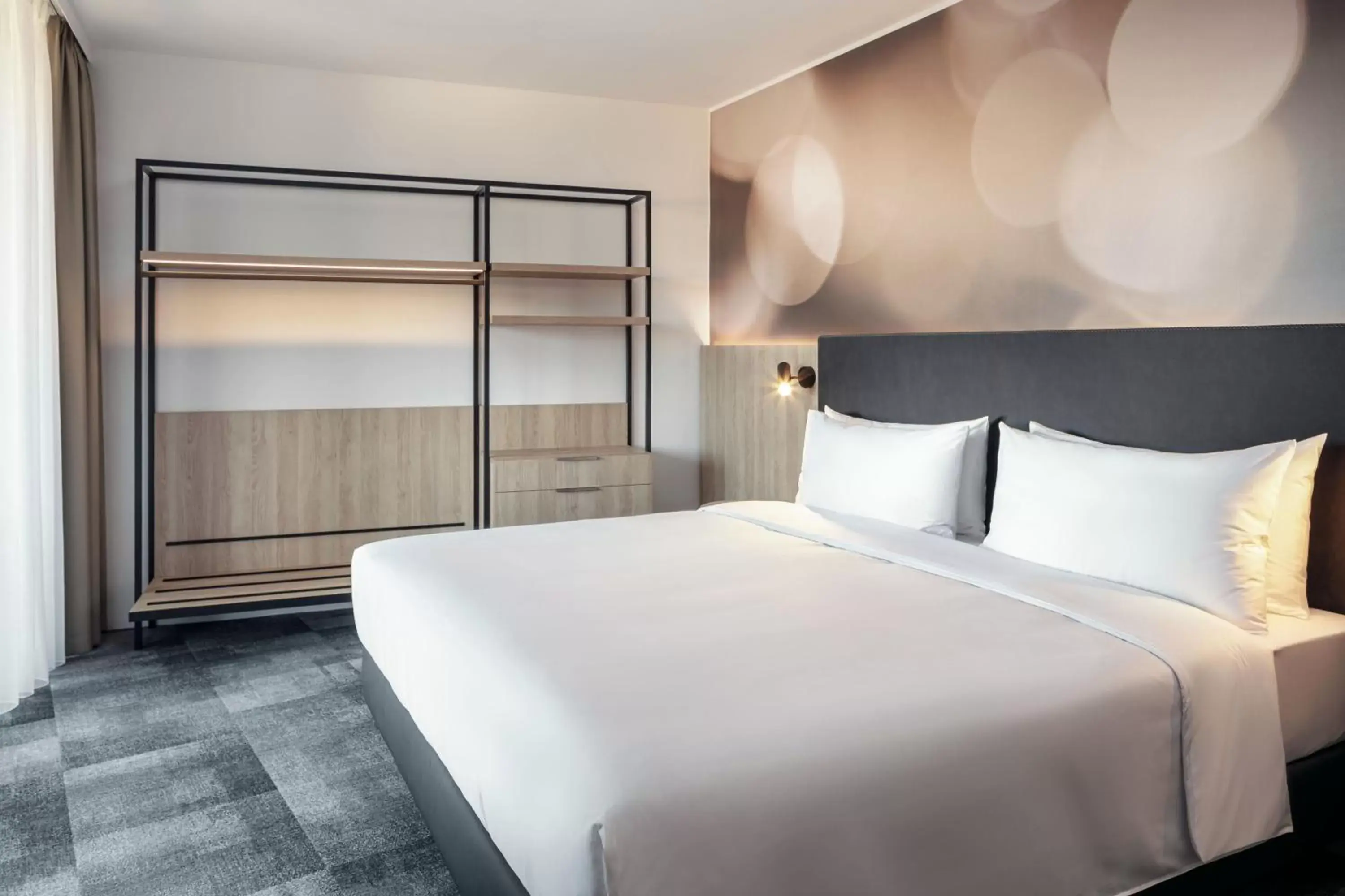 One-Bedroom Frontman King Suite with Balcony in STAGES HOTEL Prague, a Tribute Portfolio Hotel One-Bedroom Frontman King Suite with Balcony in STAGES HOTEL Prague, a Tribute Portfolio Hotel