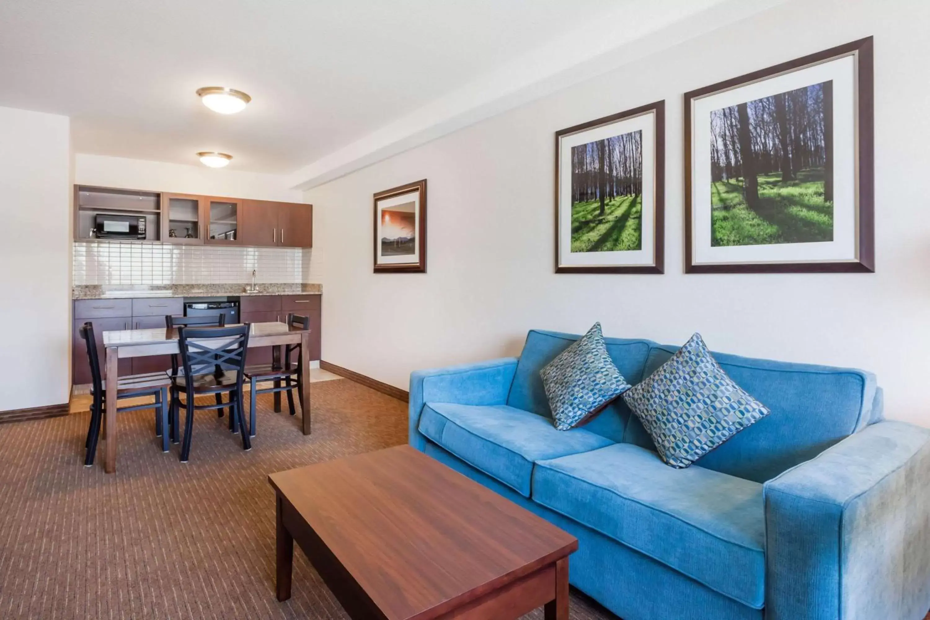 Ramada by Wyndham Creston Ramada by Wyndham Creston