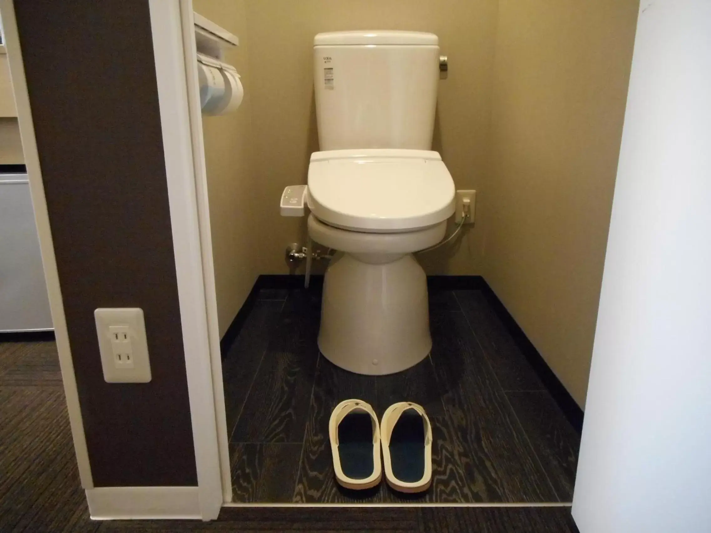 Toilet, Bathroom in Hotel Route-Inn Iwakiizumi Ekimae
