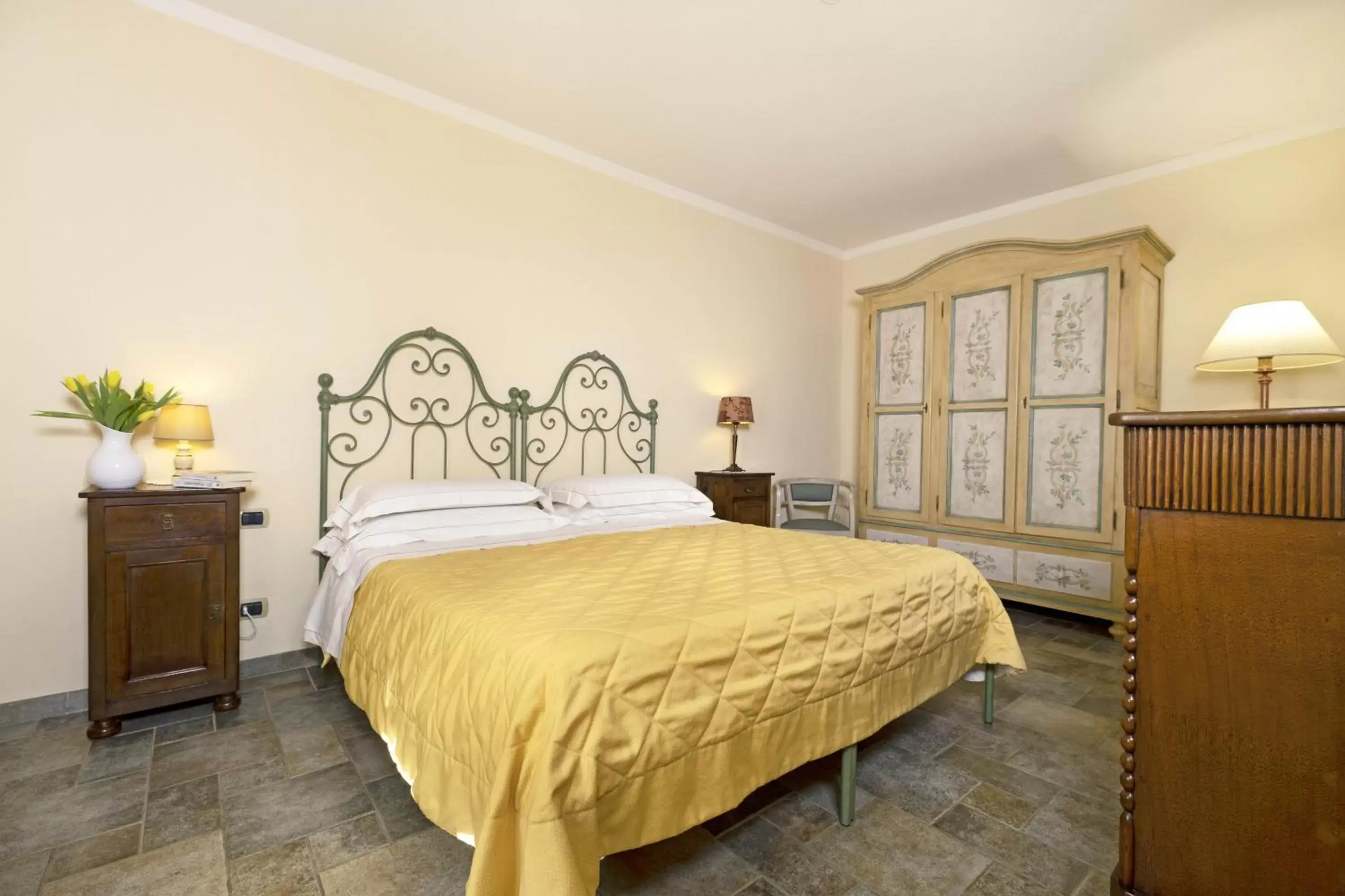 Bedroom, Bed in Borgo Grondaie
