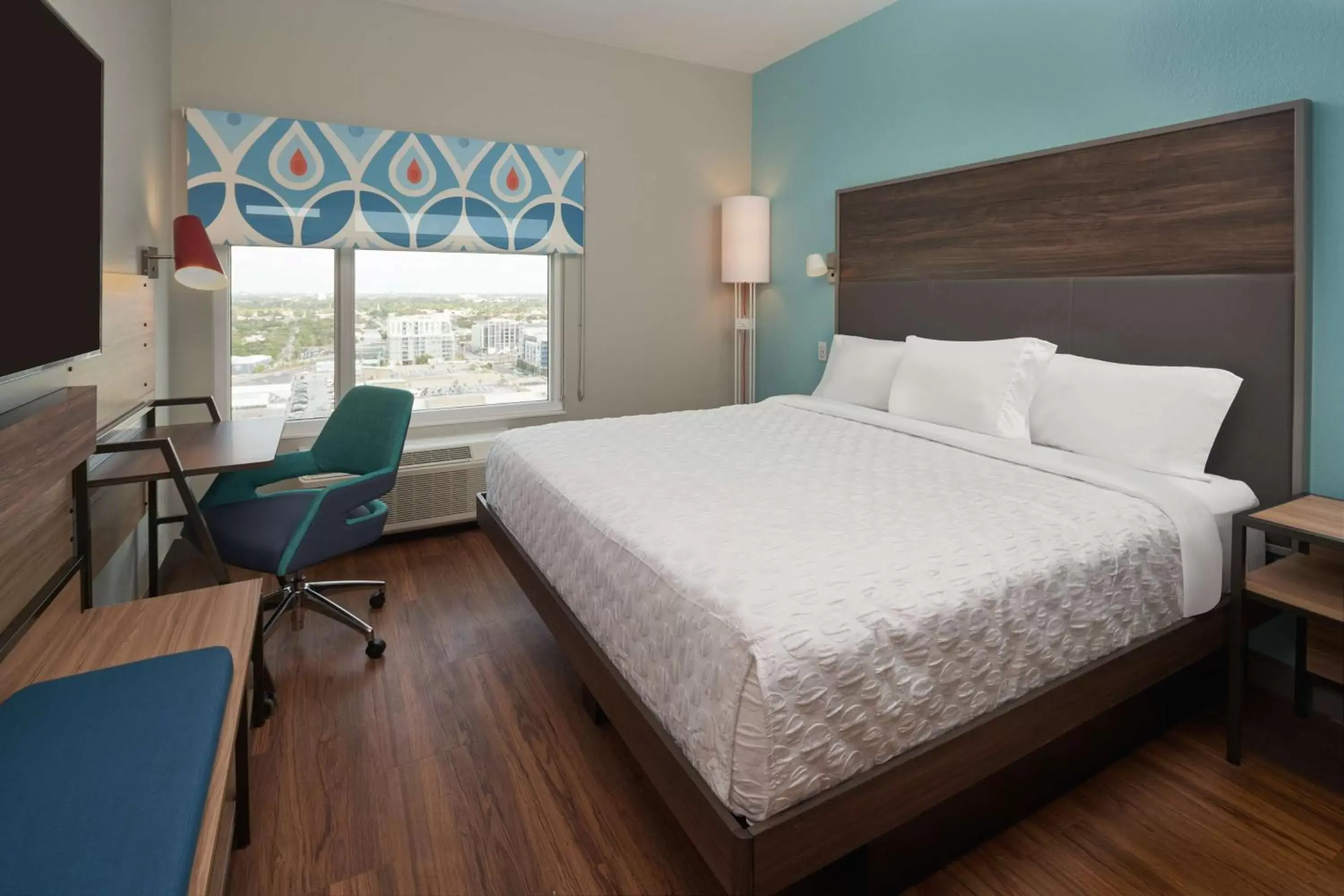 Bedroom, Bed in Tru By Hilton Fort Lauderdale Downtown-Flagler Village