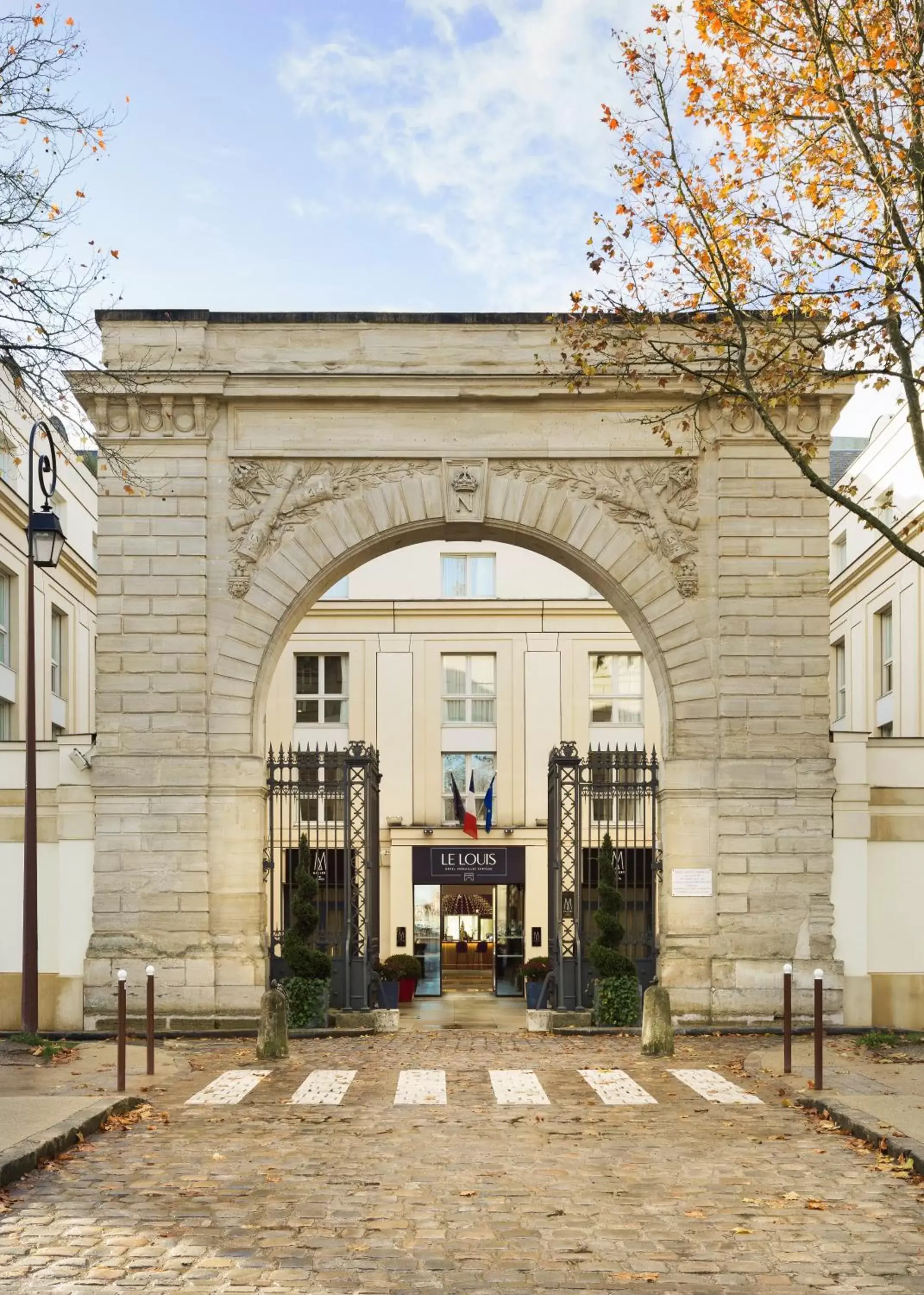 Facade/entrance, Property Building in Le Louis Versailles Château - MGallery
