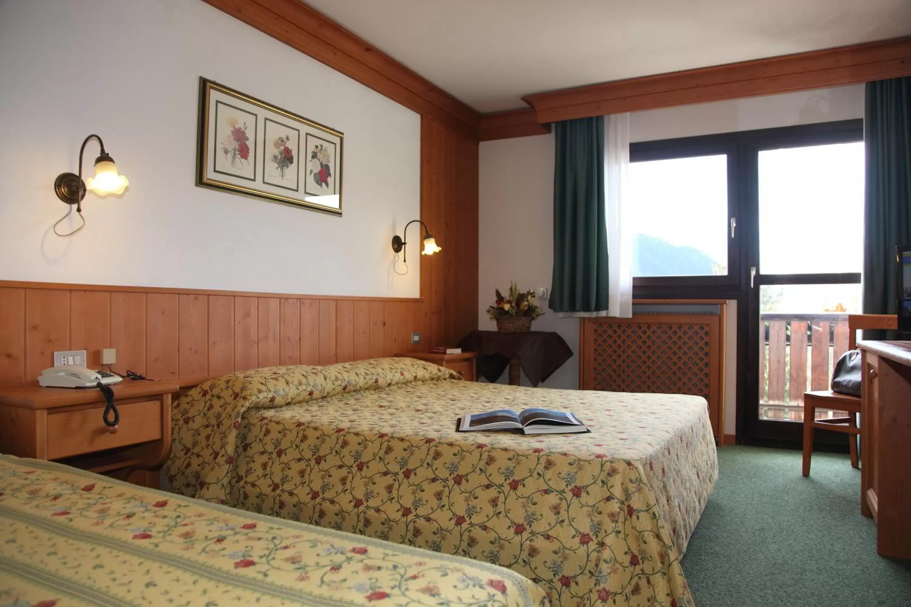 Classic Triple Room with Balcony in Hotel Nigritella