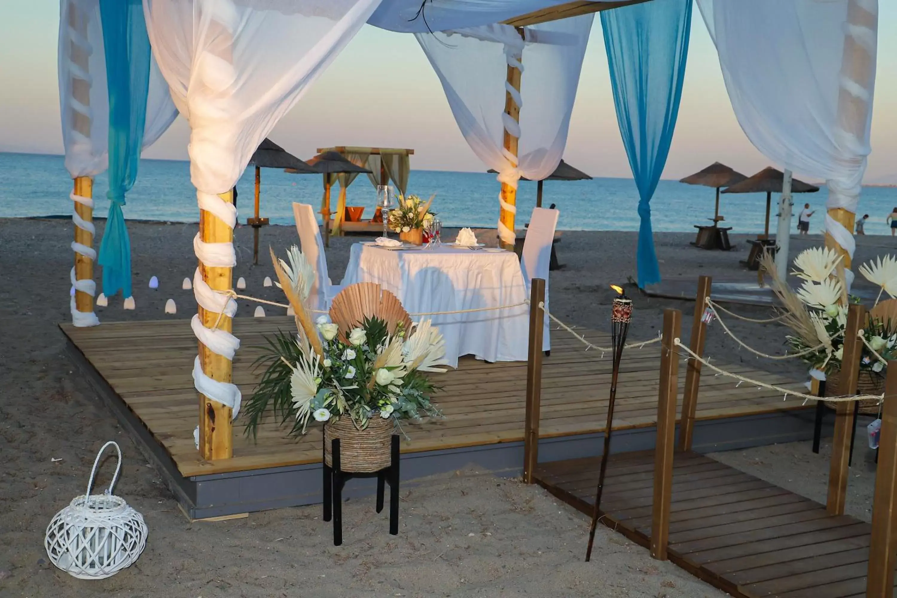 Beach, Banquet Facilities in Atlantis Hotel