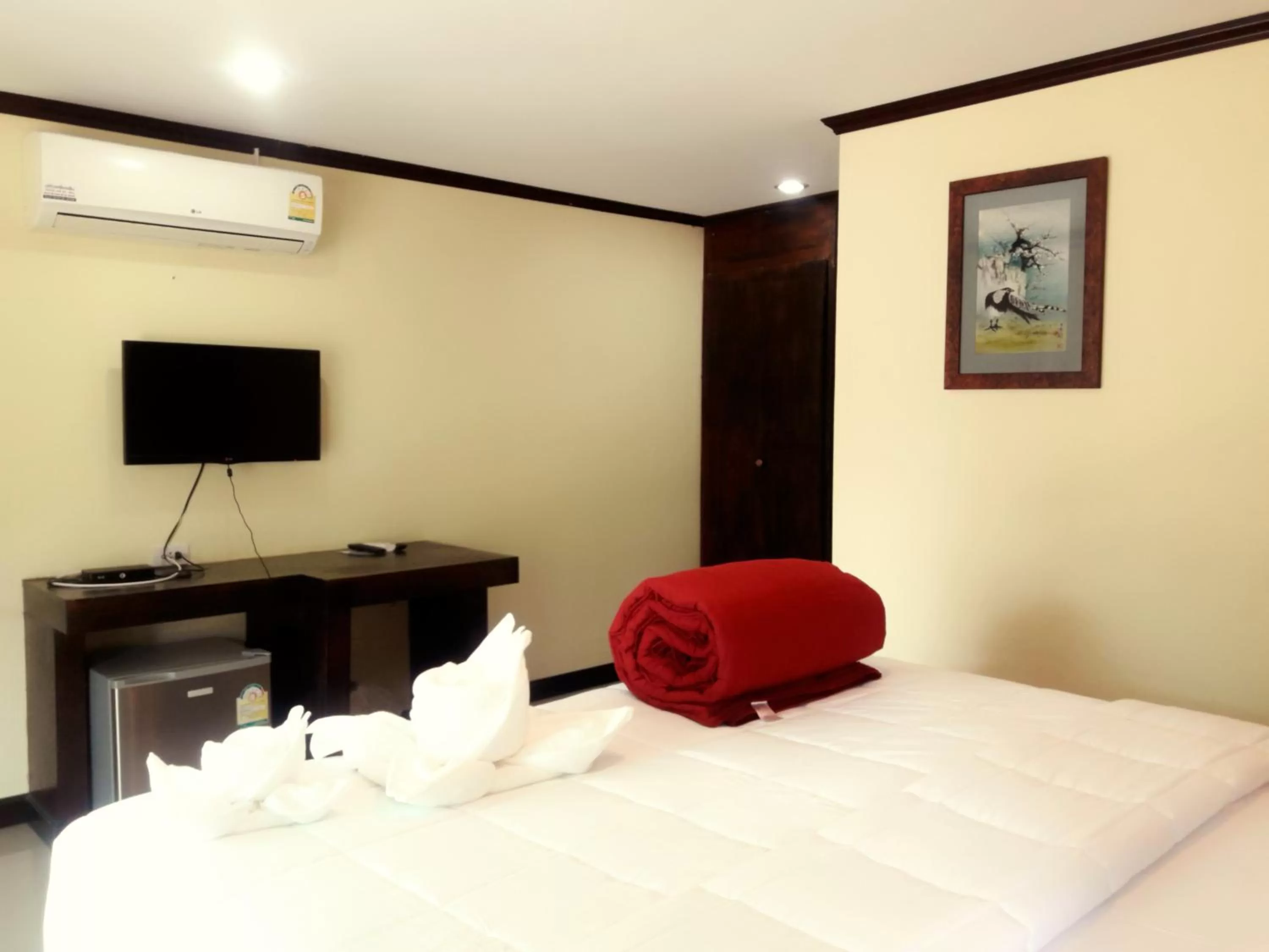 Bed in Lung Pod 9 resort