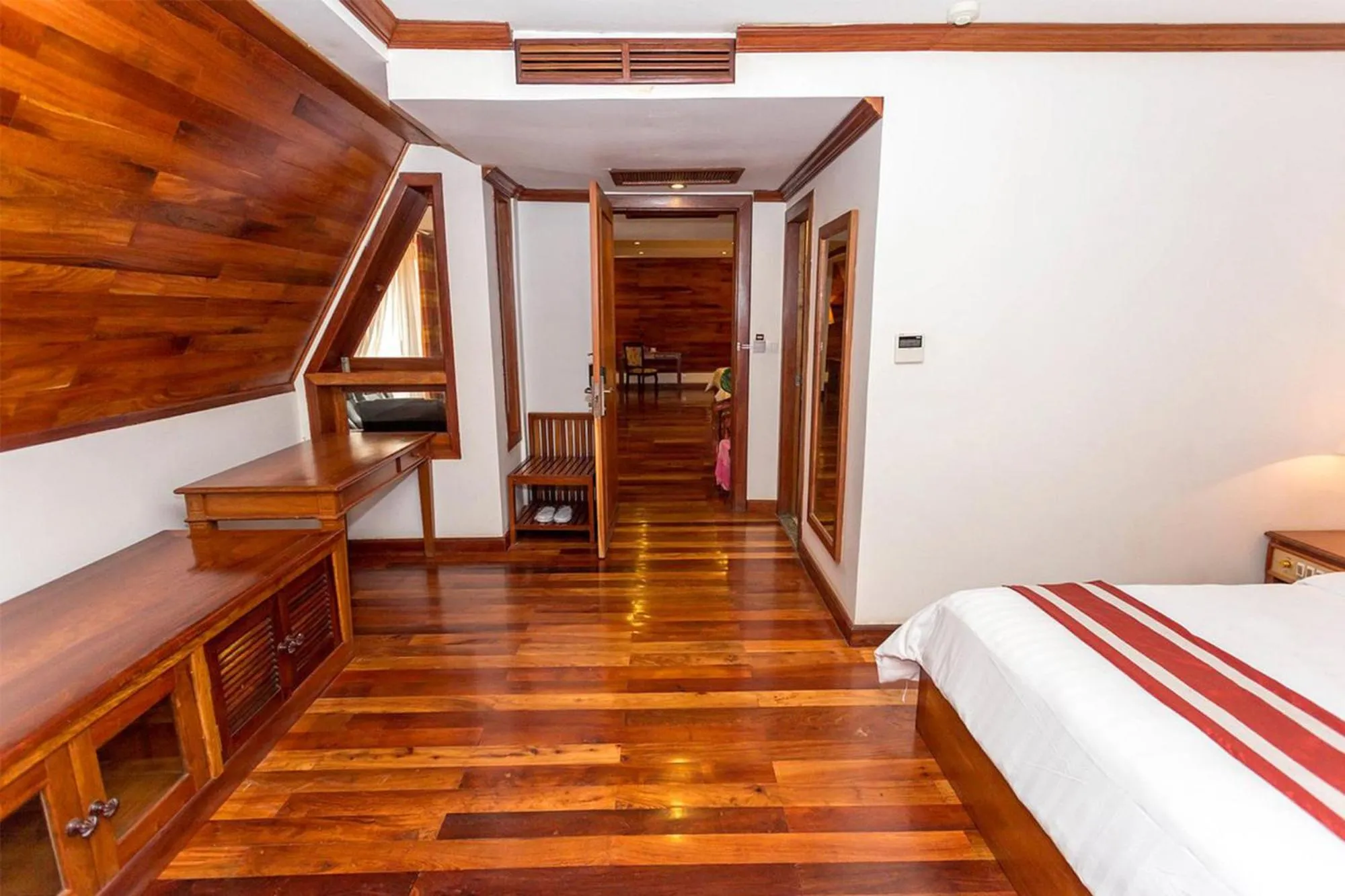 Bedroom, Bed in Cheathata CTA Hotel Siem Reap