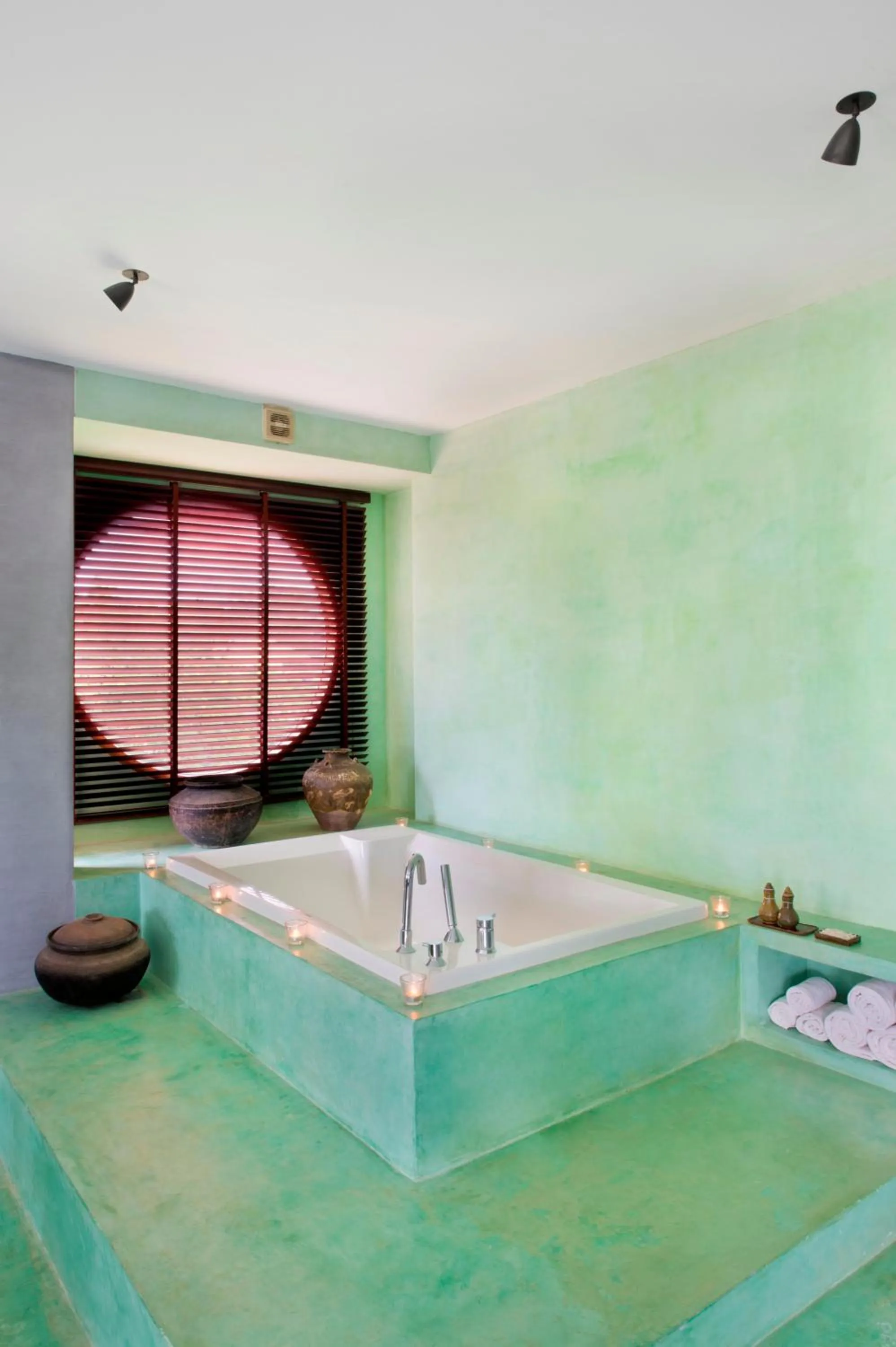 Bath in Knai Bang Chatt Resort