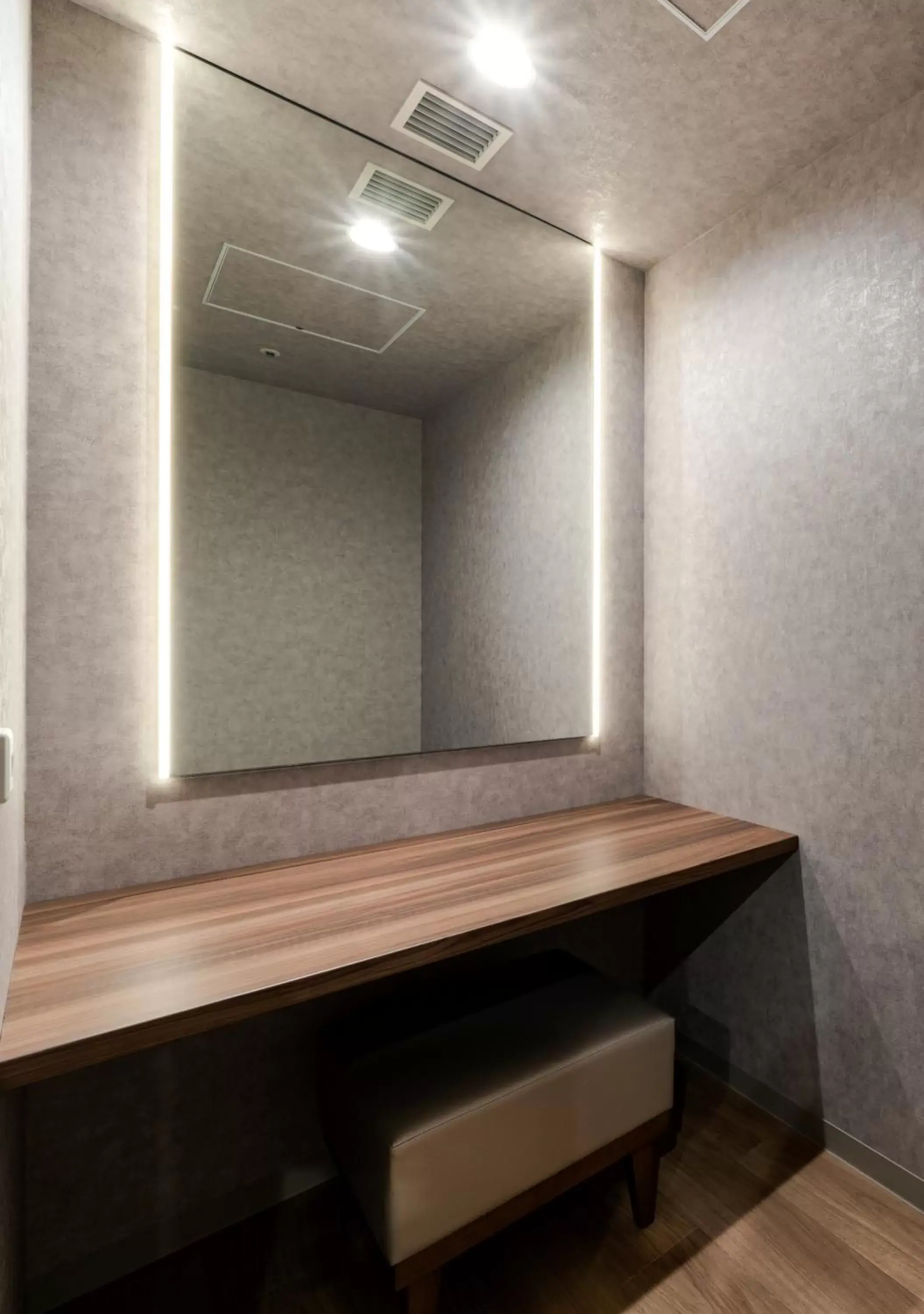 Photo of the whole room in Daiwa Roynet Hotel Hakata Reisen PREMIER Photo of the whole room in Daiwa Roynet Hotel Hakata Reisen PREMIER