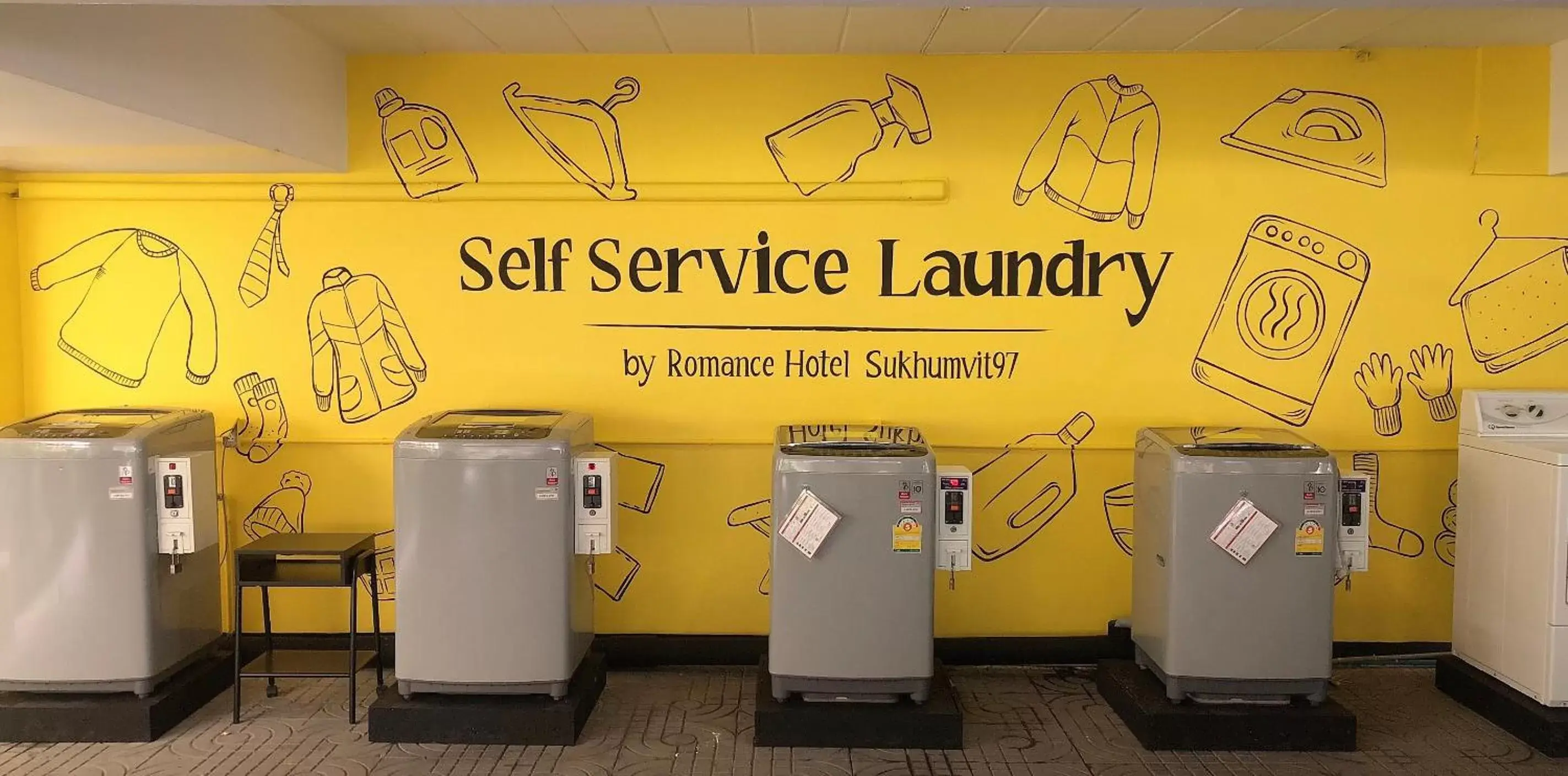 washing machine in Romance Hotel Sukhumvit 97