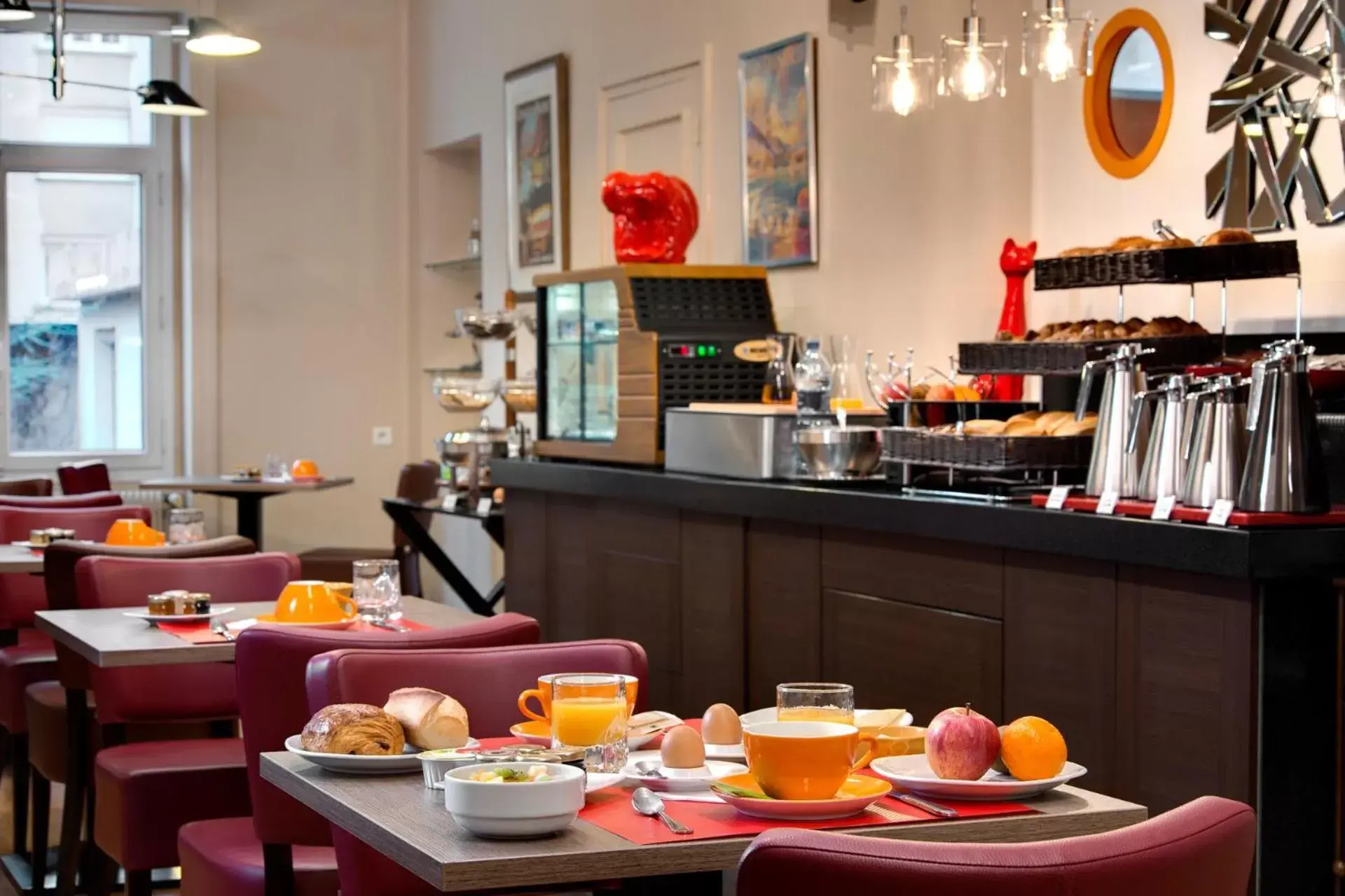 Restaurant/places to eat in Logis Hôtel du Midi - Saint Etienne Sud Restaurant/places to eat in Logis Hôtel du Midi - Saint Etienne Sud