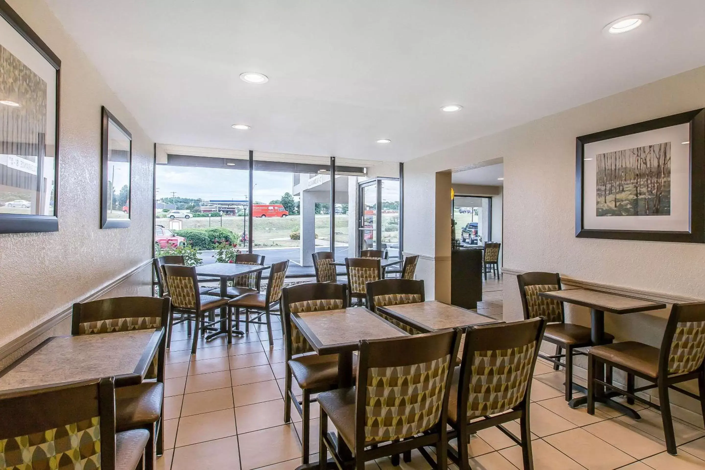 Restaurant/Places to Eat in Quality Inn Easley