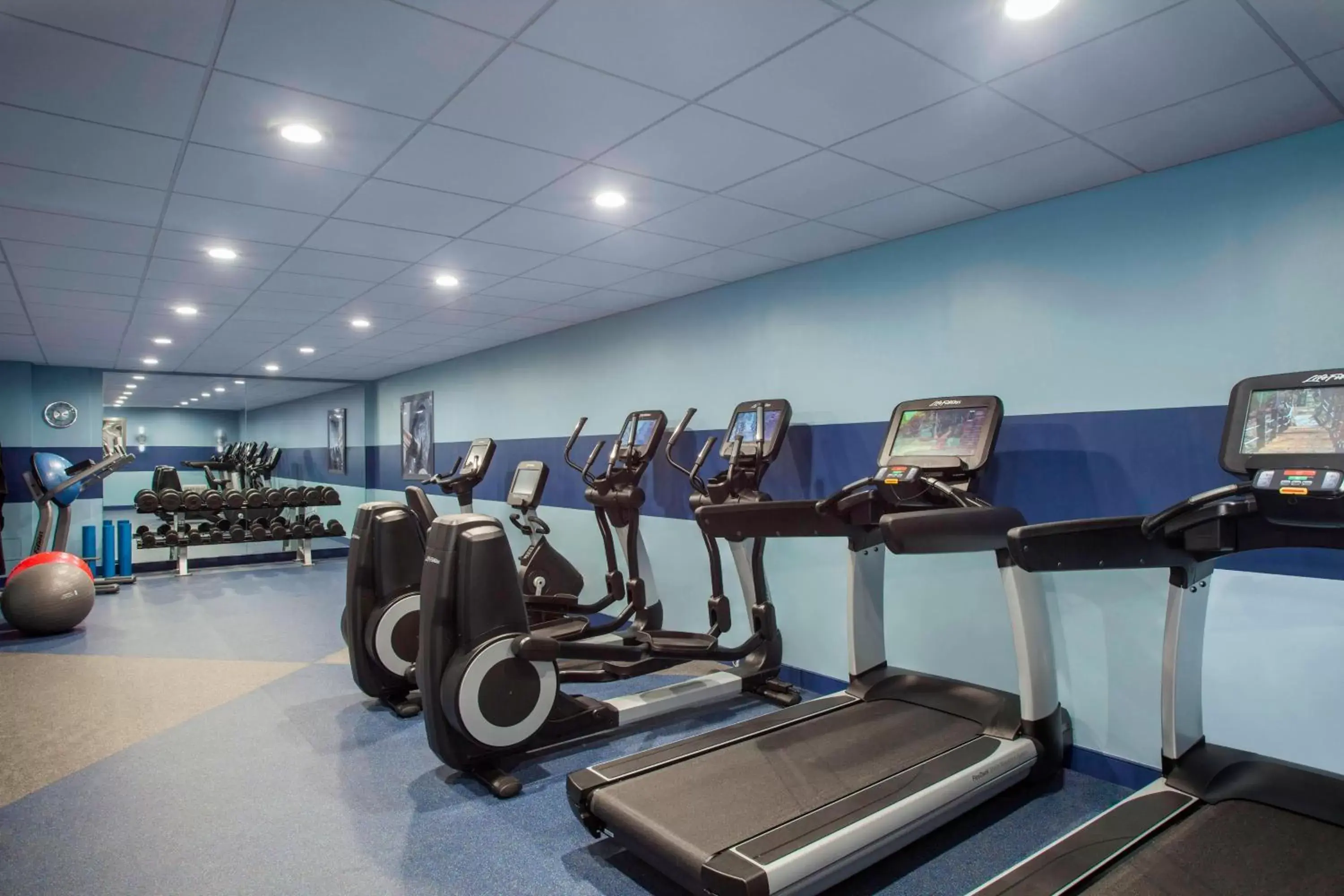 Fitness centre/facilities, Fitness Center/Facilities in Four Points by Sheraton Richmond