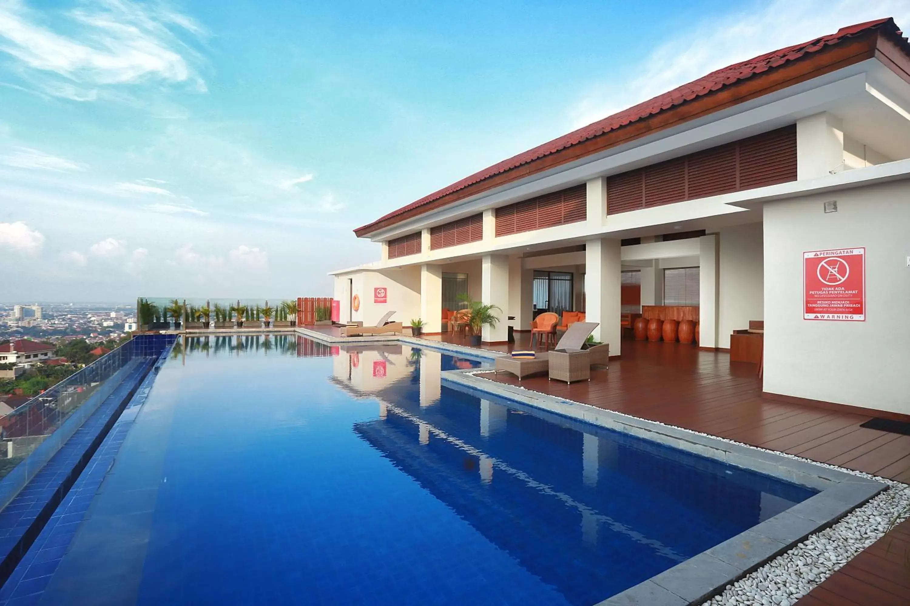 Pool view, Swimming Pool in Wimarion Hotel Semarang