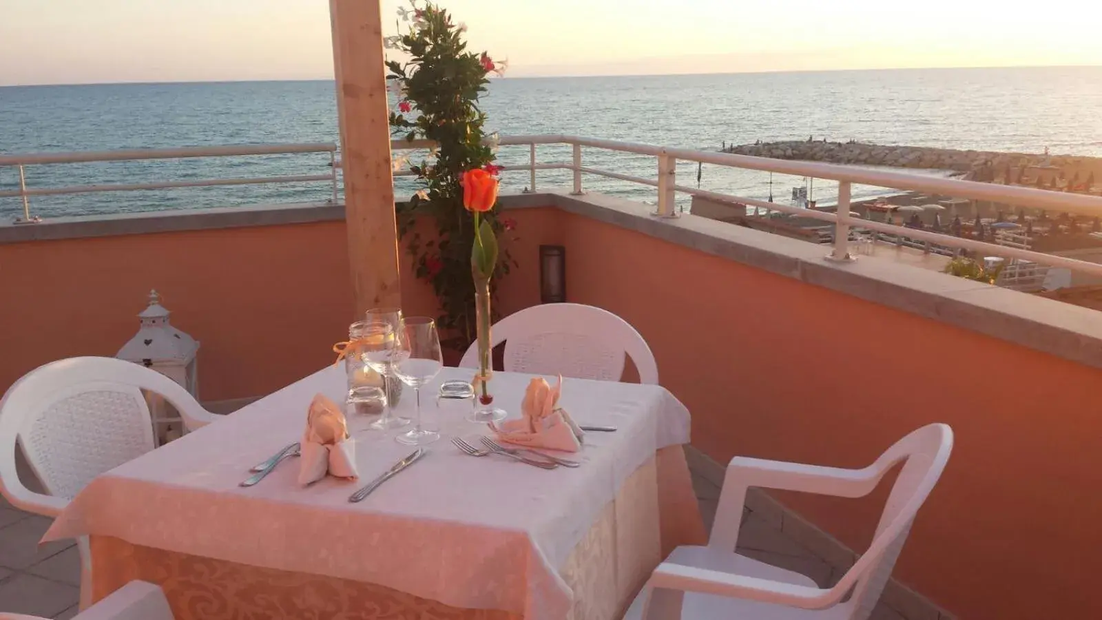 Activities, Restaurant/Places to Eat in Albergo La Lampara