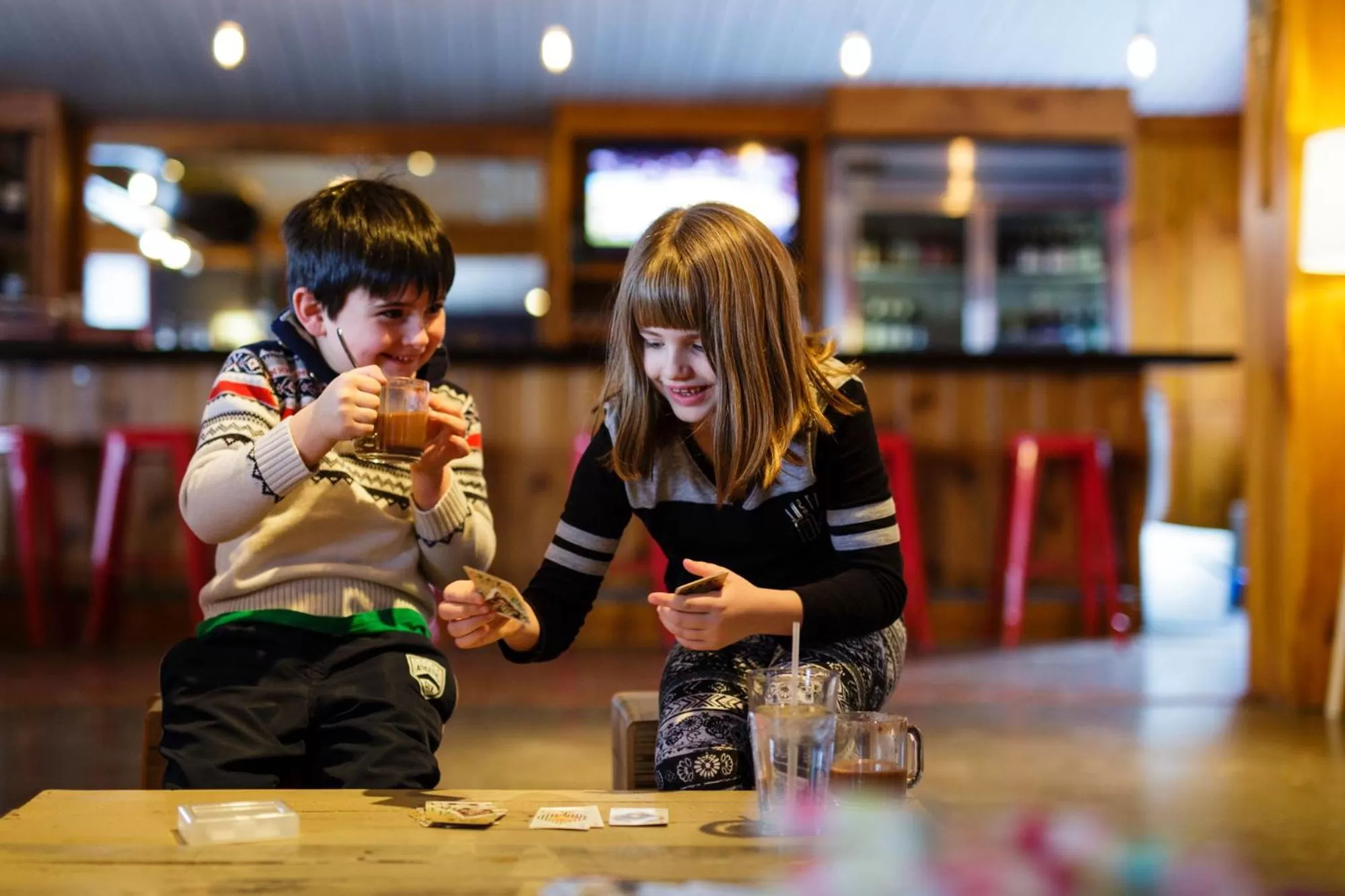 Communal lounge/ TV room in Lake House at High Peaks Resort