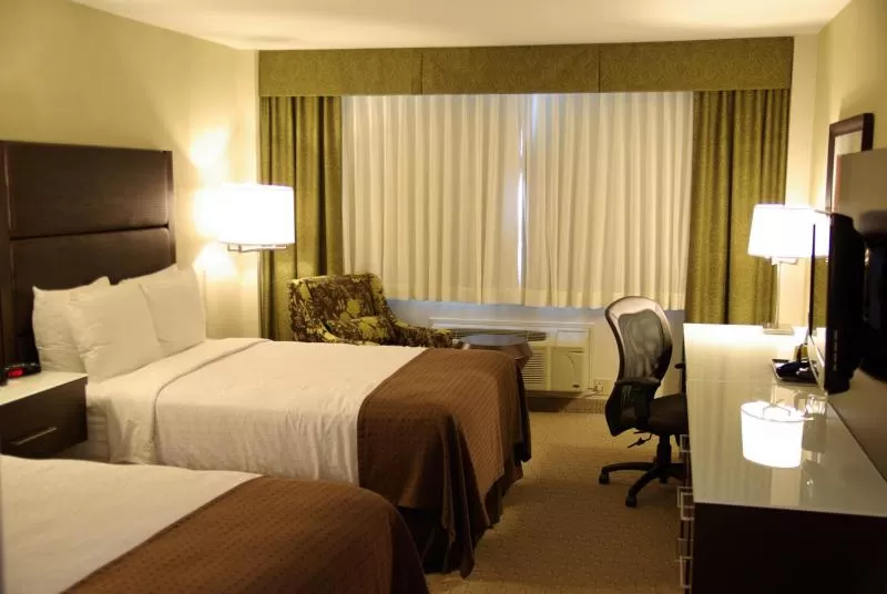 Holiday Inn Vancouver-Centre Broadway by IHG