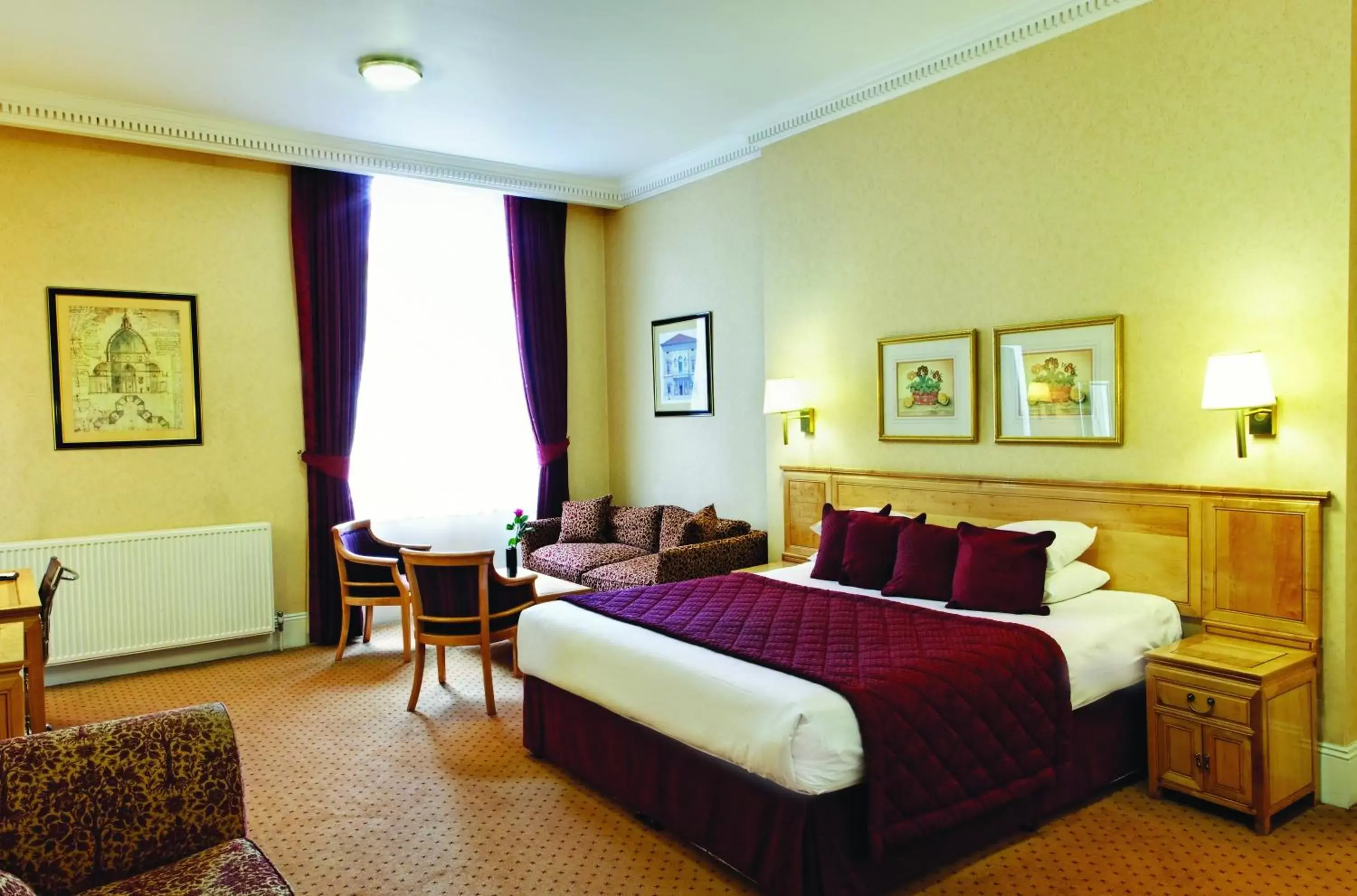 Bedroom, Bed in Grange Buckingham Hotel