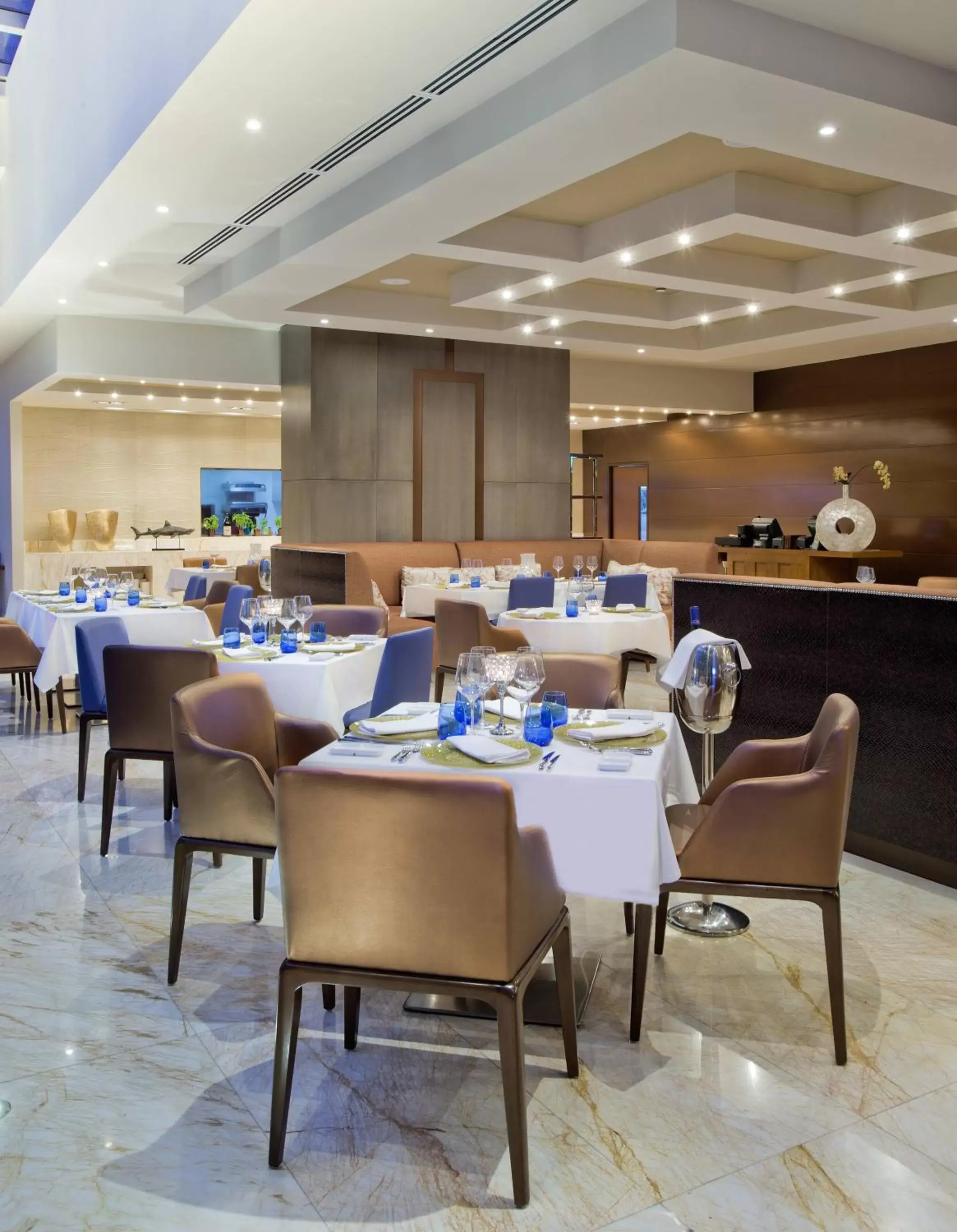 Restaurant/Places to Eat in Global Hotel Panama