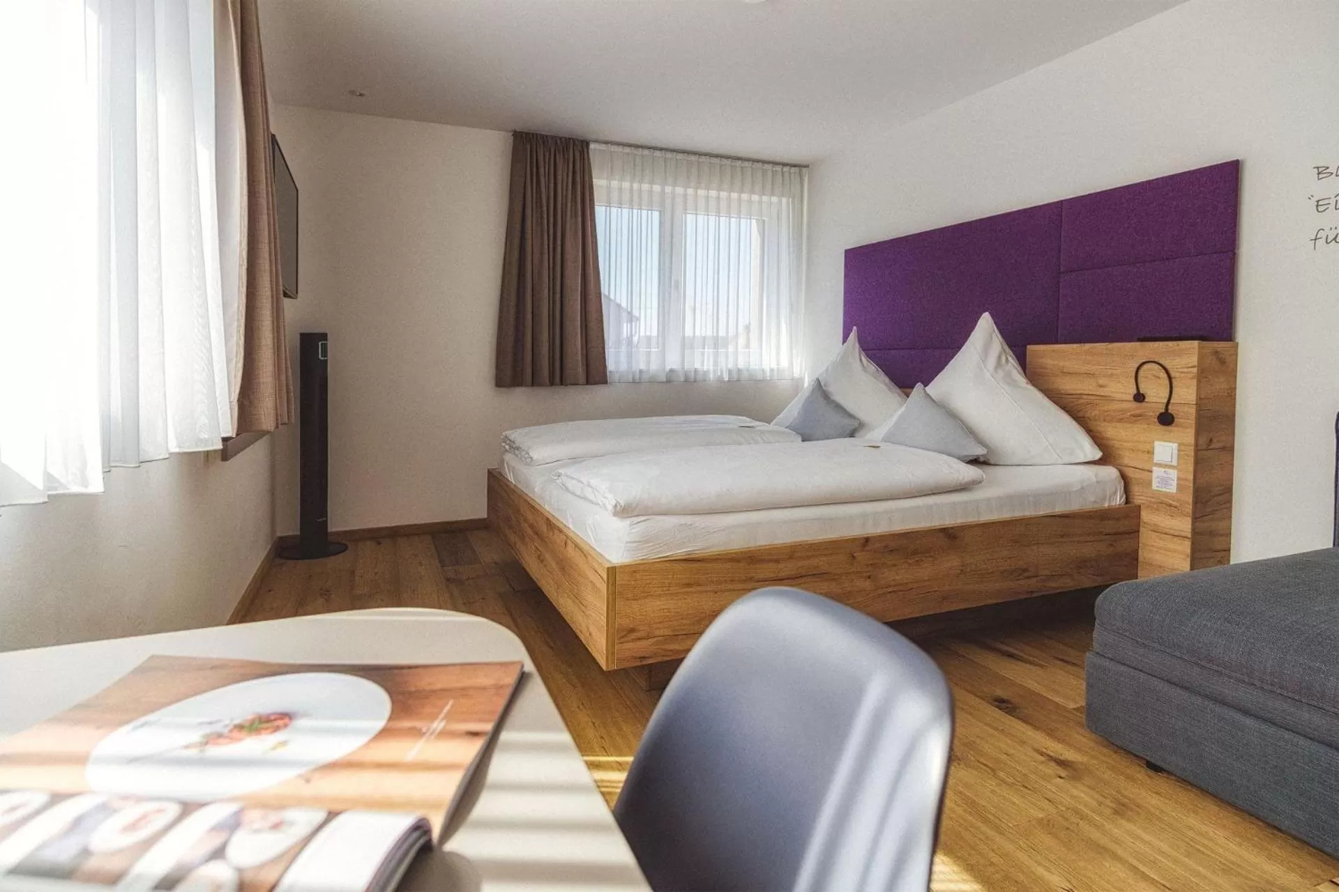 Bed in Hotel Restaurant Kochschule Rössle