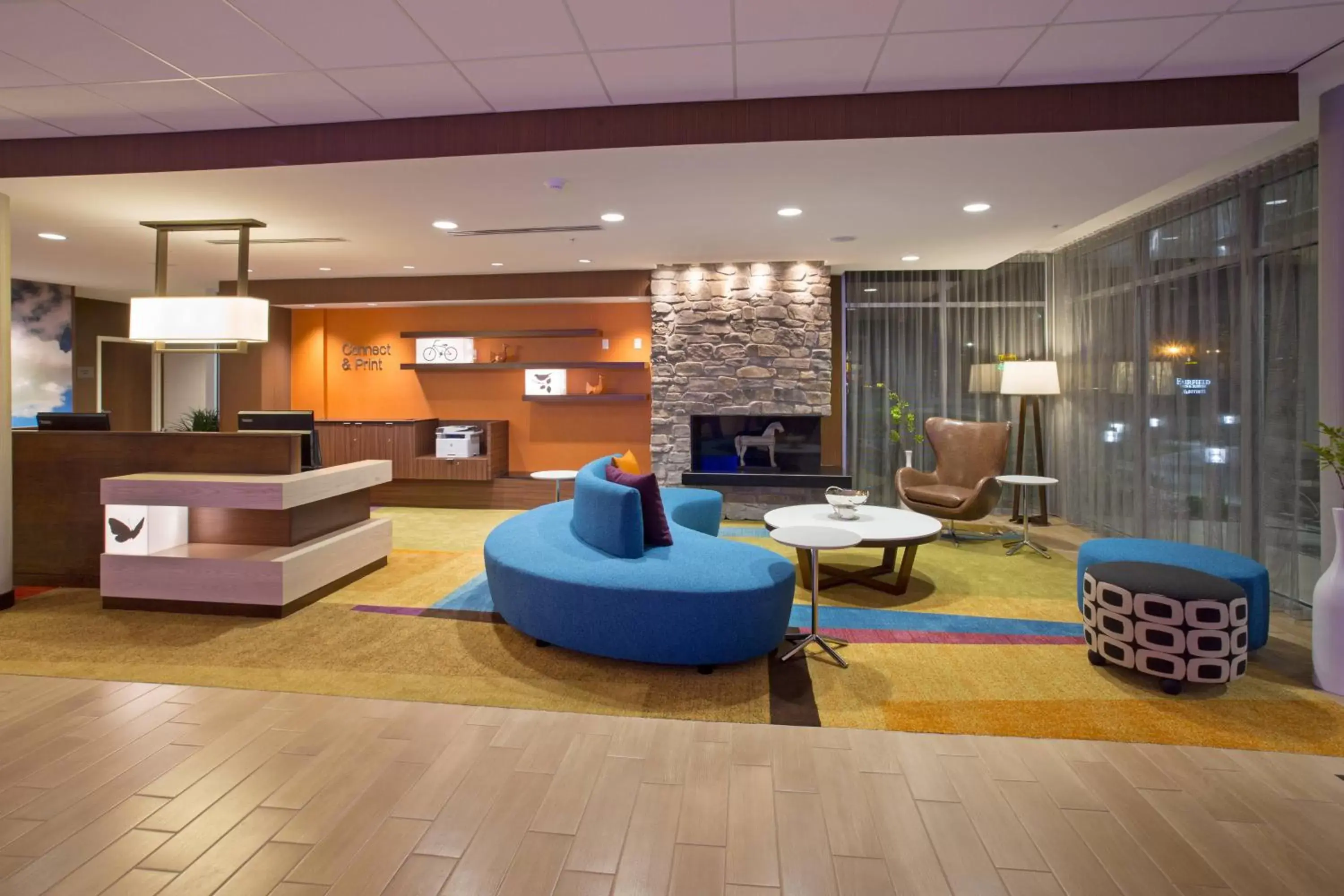 Lobby or reception in Fairfield Inn & Suites by Marriott Burlington