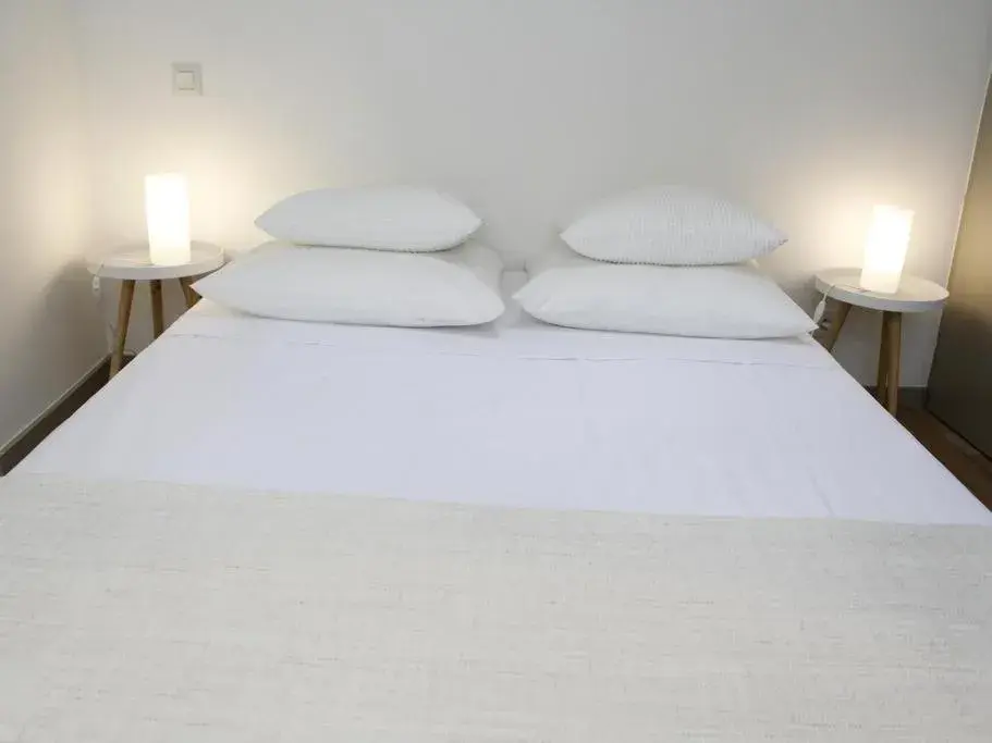 Bedroom, Bed in Le relais de la maison Bacou