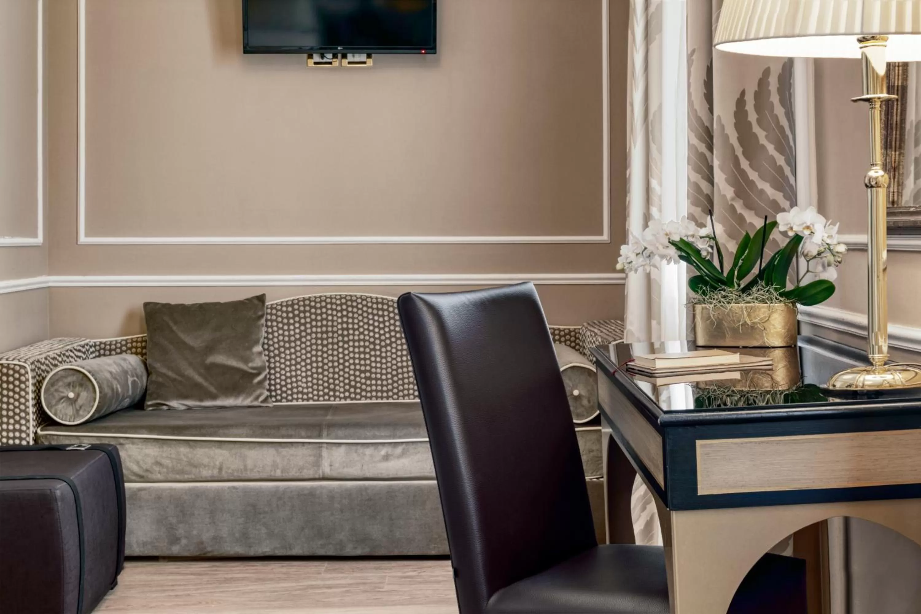 Decorative detail in Hotel Nuovo Teson