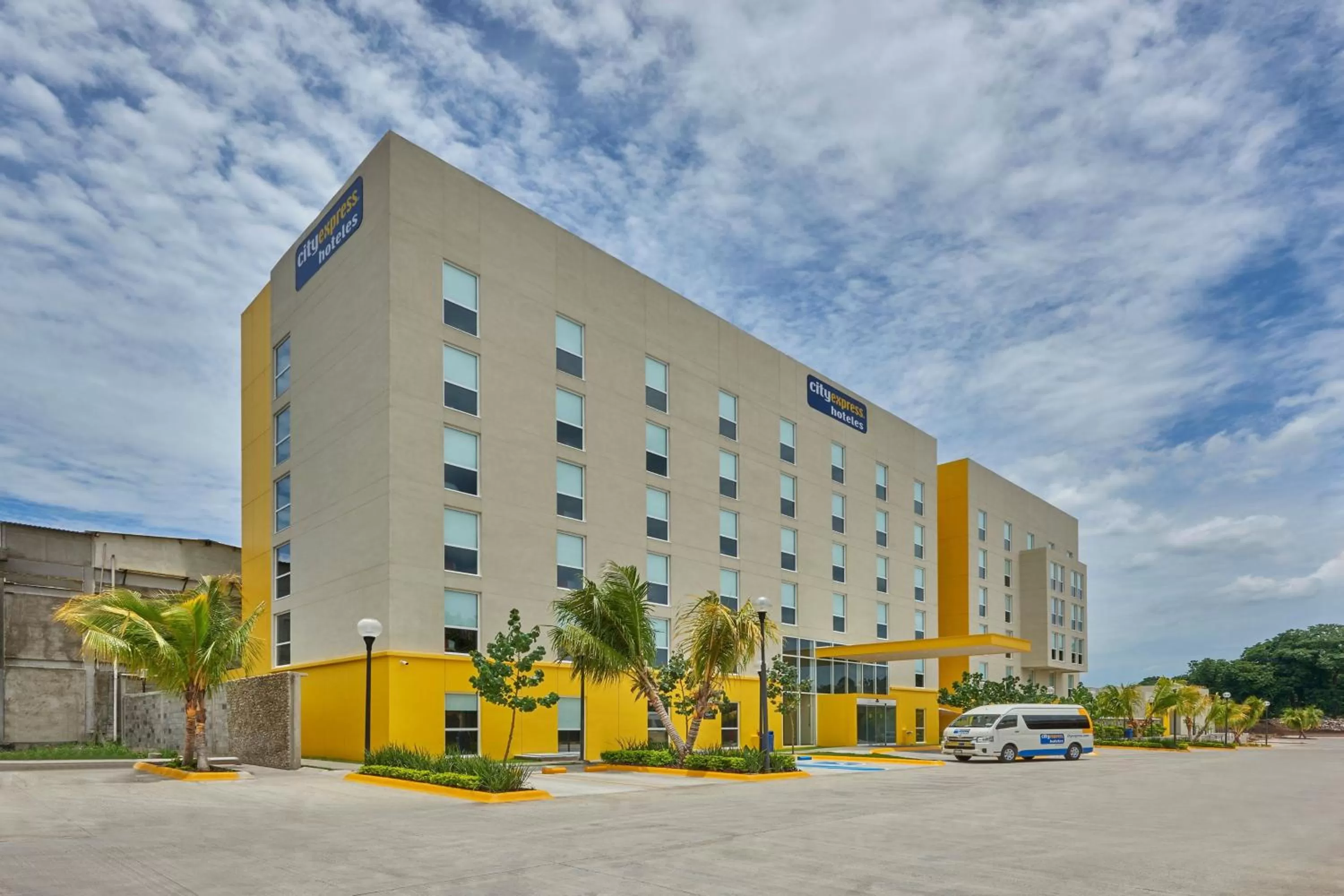 Property building in City Express by Marriott Tapachula
