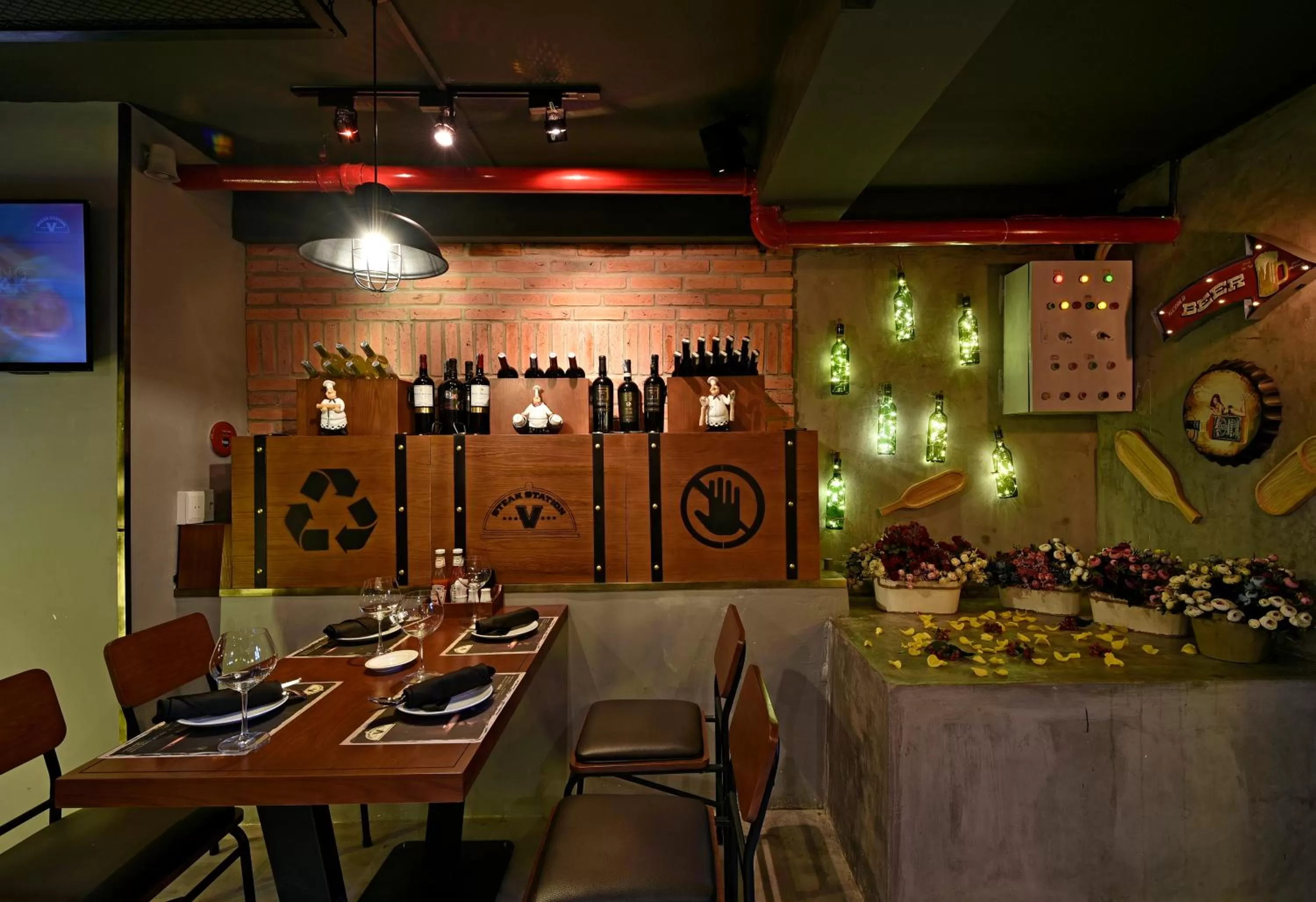 Restaurant/Places to Eat in Tuong Vy Ben Thanh Hotel