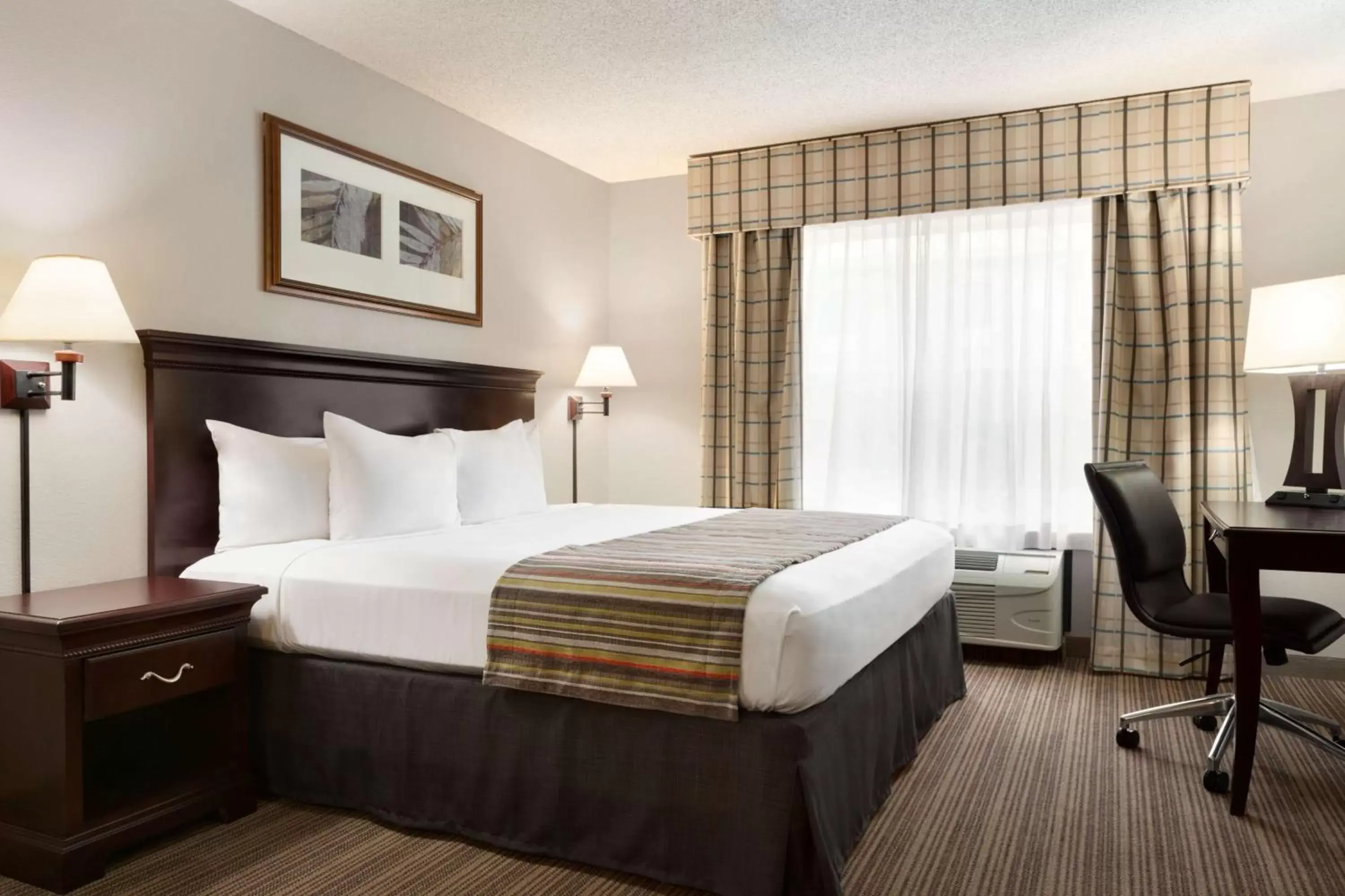 Photo of the whole room, Bed in Country Inn & Suites by Radisson, Kingsland, GA