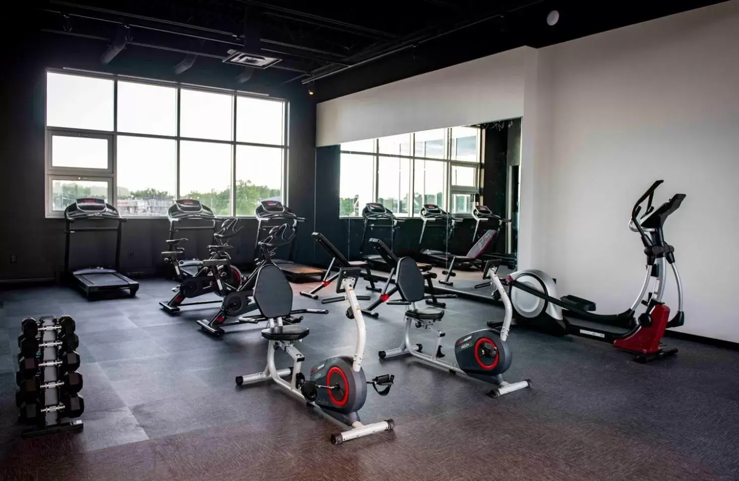 Sports, Fitness Center/Facilities in Grand Times Hotel Laval - Centropolis