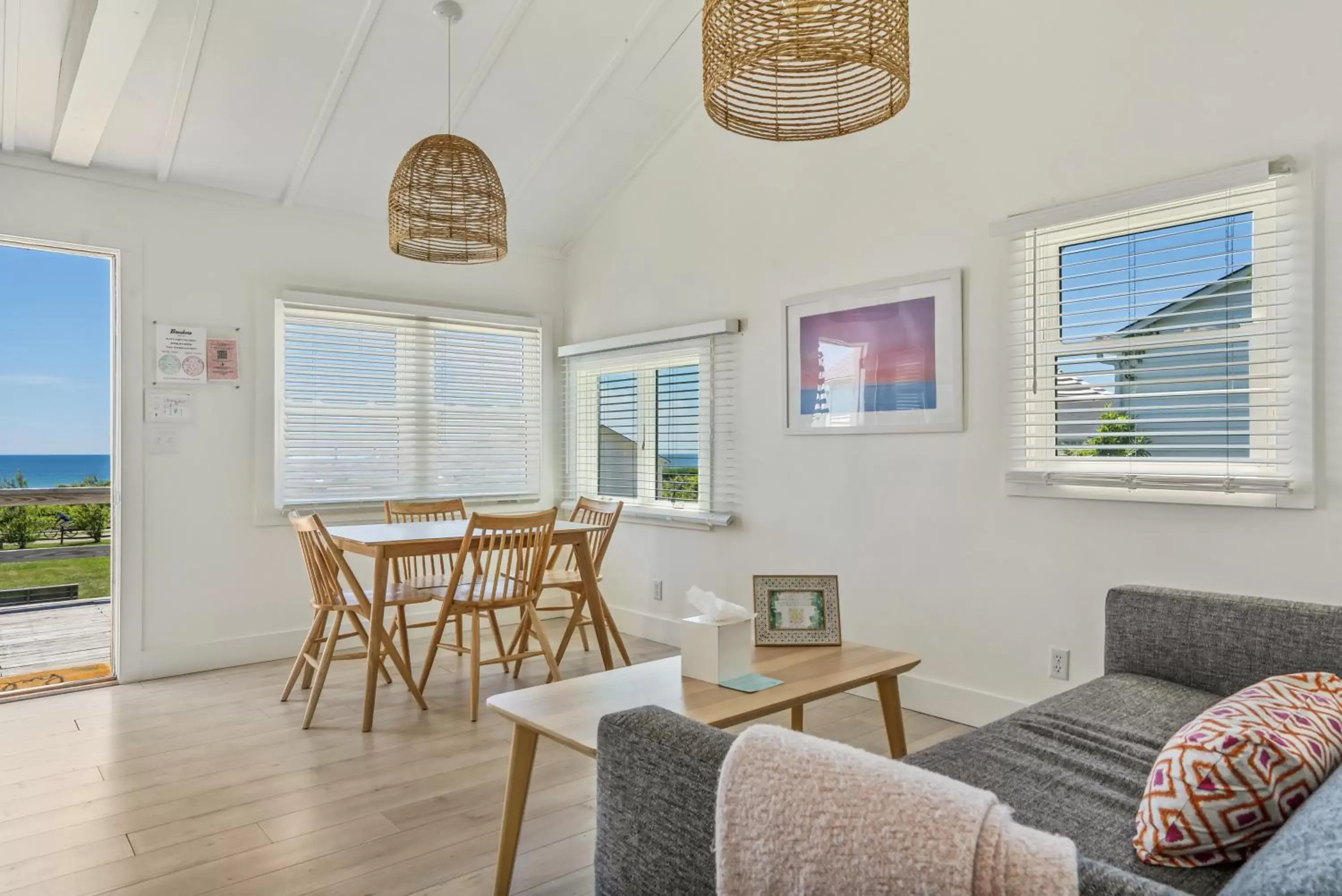 Living room, Seating Area in Breakers Montauk