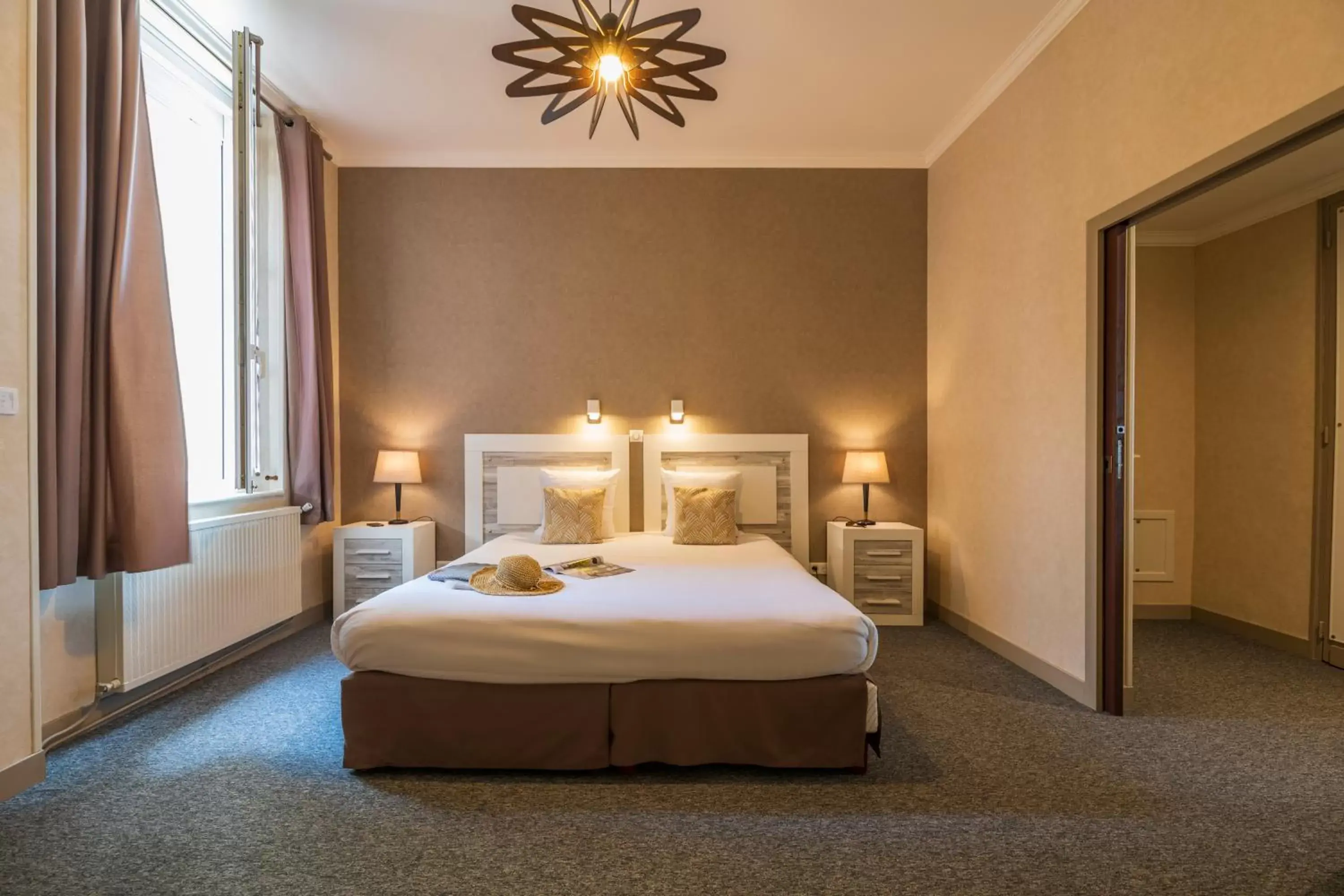 Bedroom, Bed in CERISE Royan - Le Grand Hôtel de la Plage