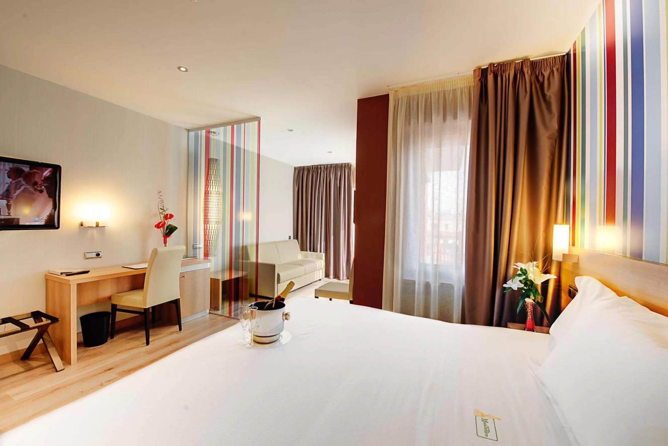 Photo of the whole room, Bed in Maisonnave