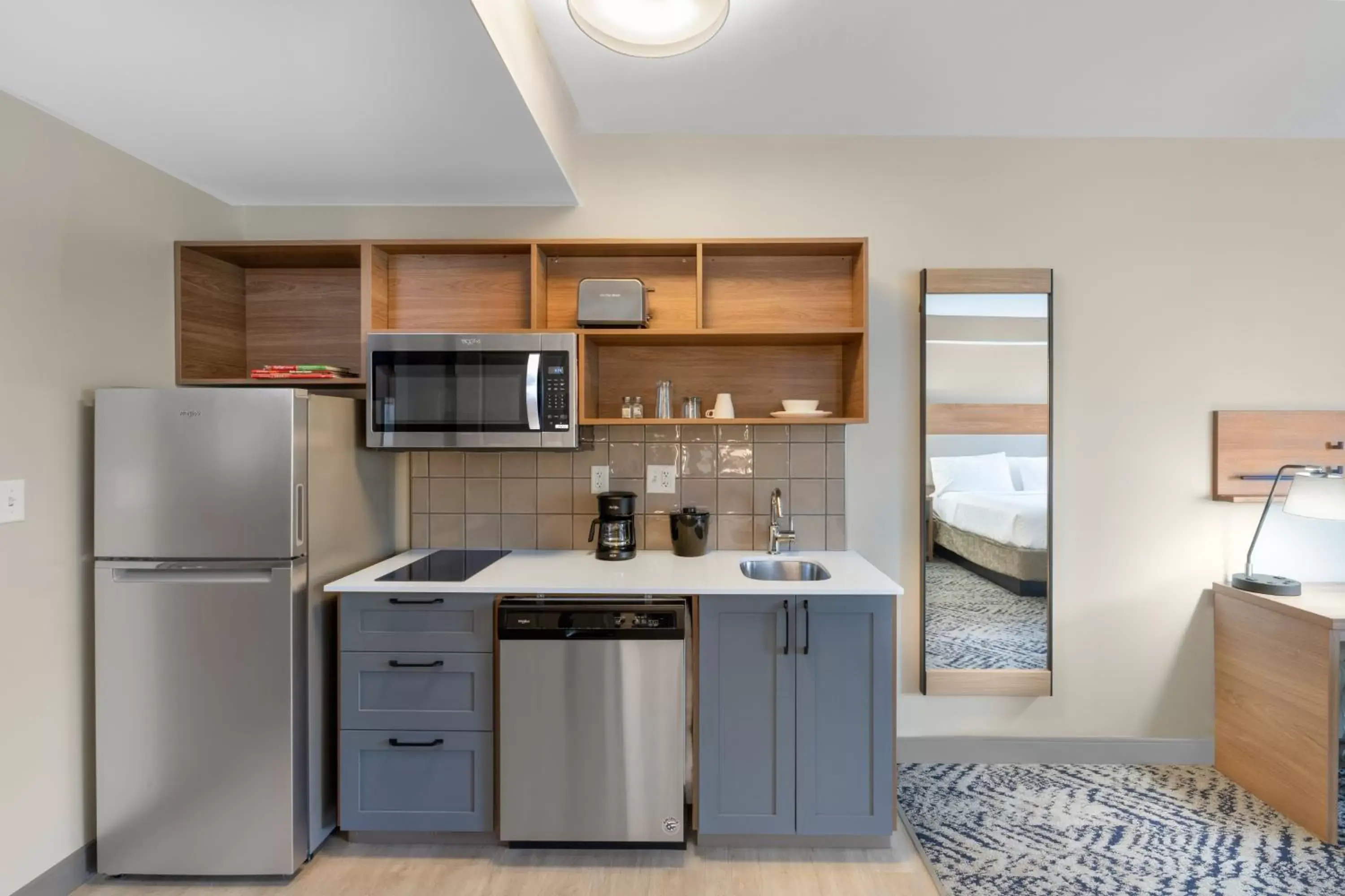 Kitchen or kitchenette, Kitchen/Kitchenette in Candlewood Suites - Asheville Downtown, an IHG Hotel