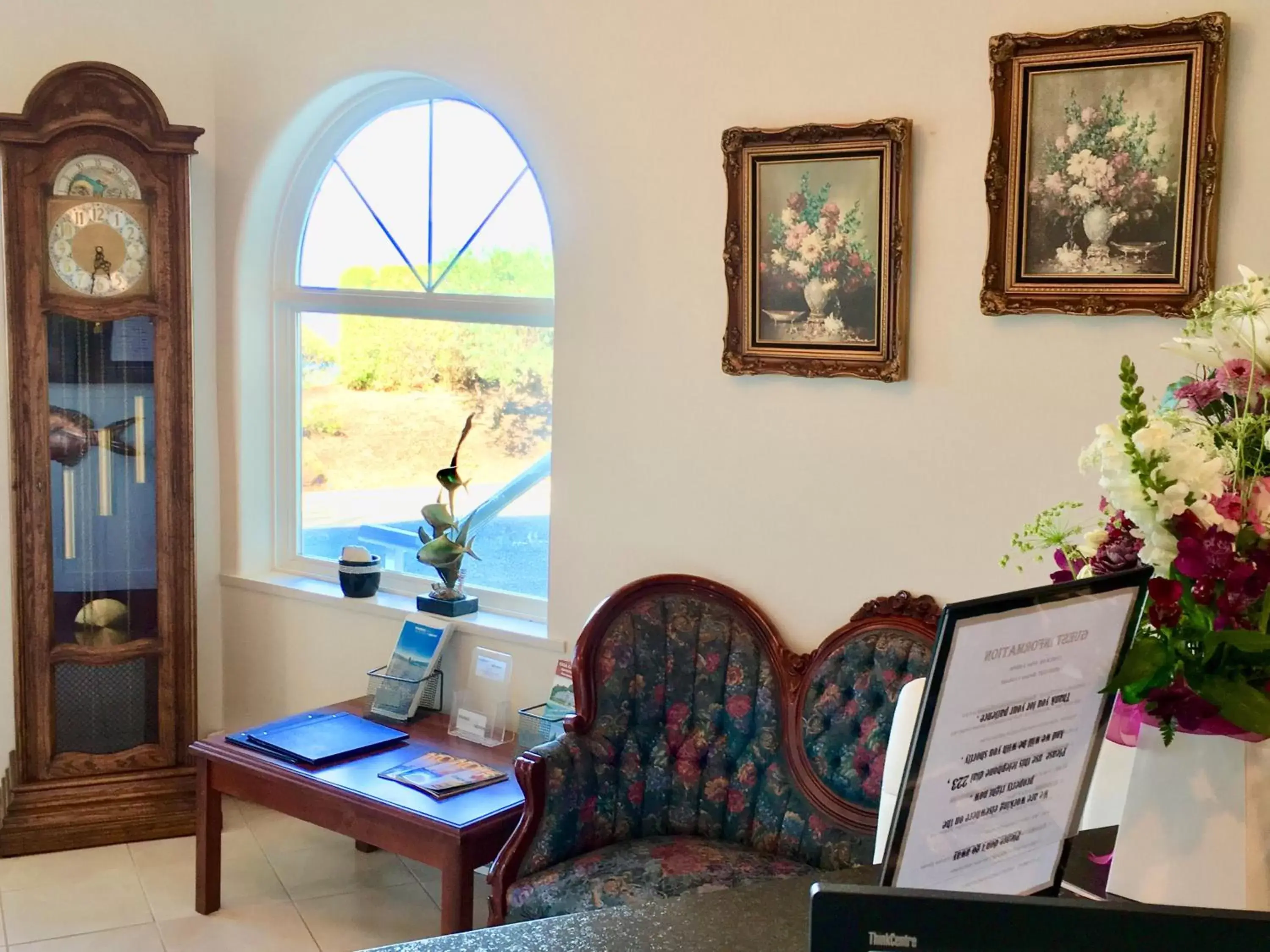 Lobby or reception, Seating Area in Casa Grande Inn