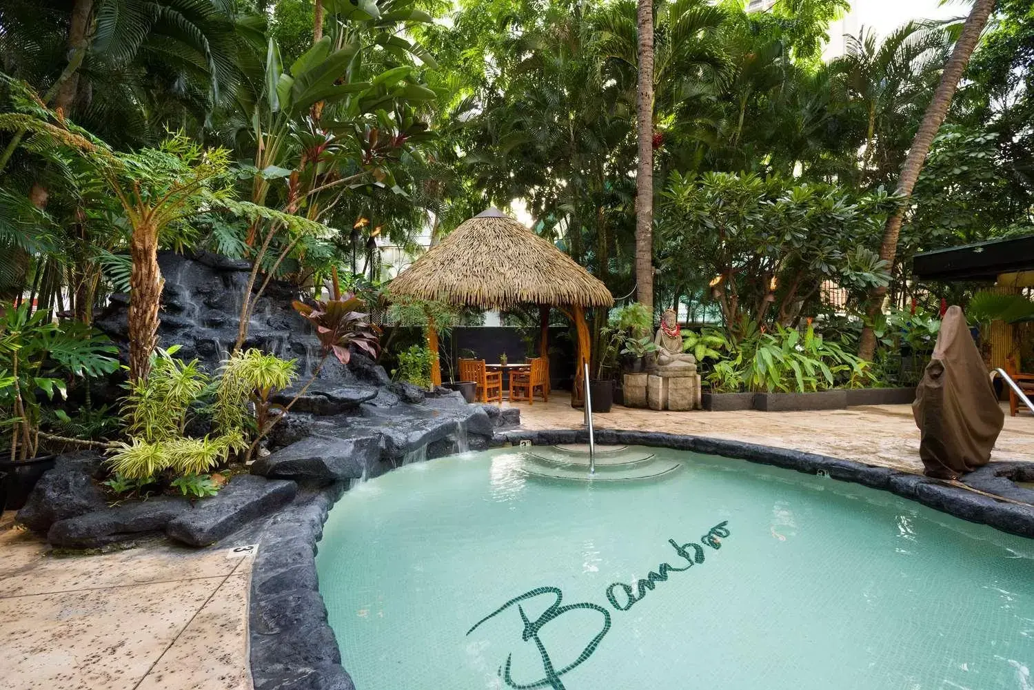 Swimming Pool in Castle Bamboo Waikiki Hotel