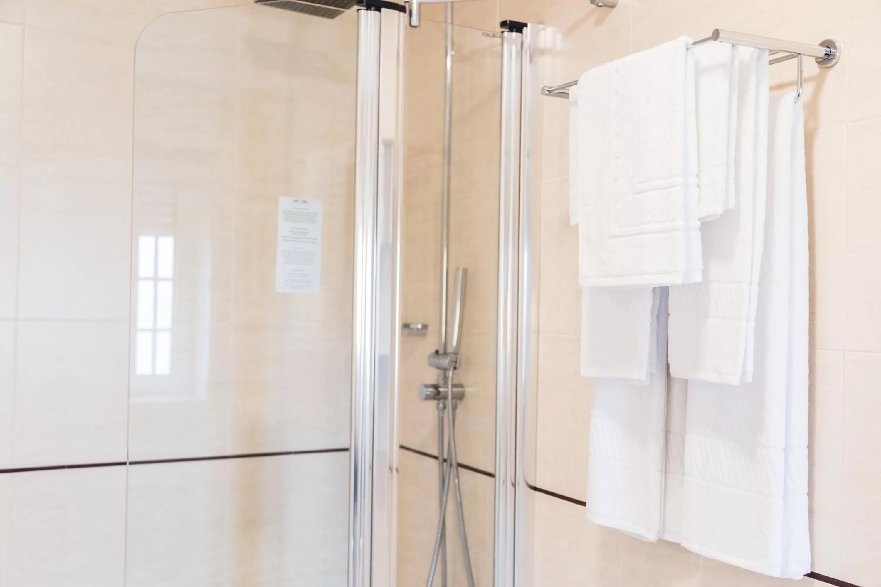 Bathroom in Hotel Aveiro Center by Alboi Group