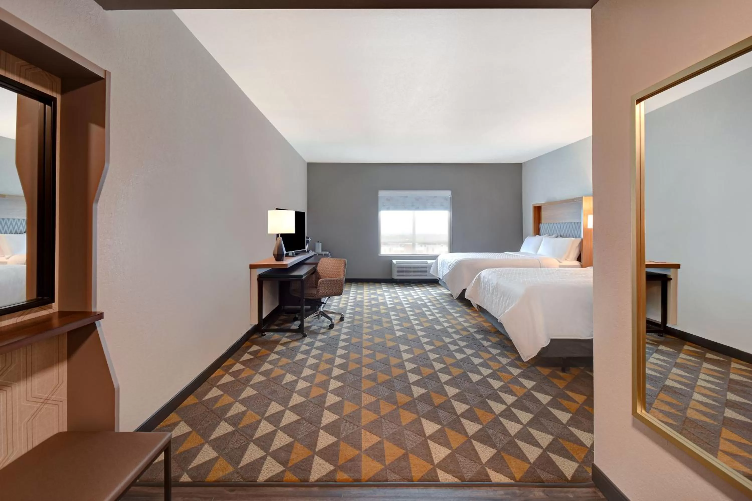 Queen Room with Two Queen Beds - Mobility Access Roll in Shower/Non-Smoking in Holiday Inn - Erie, an IHG Hotel