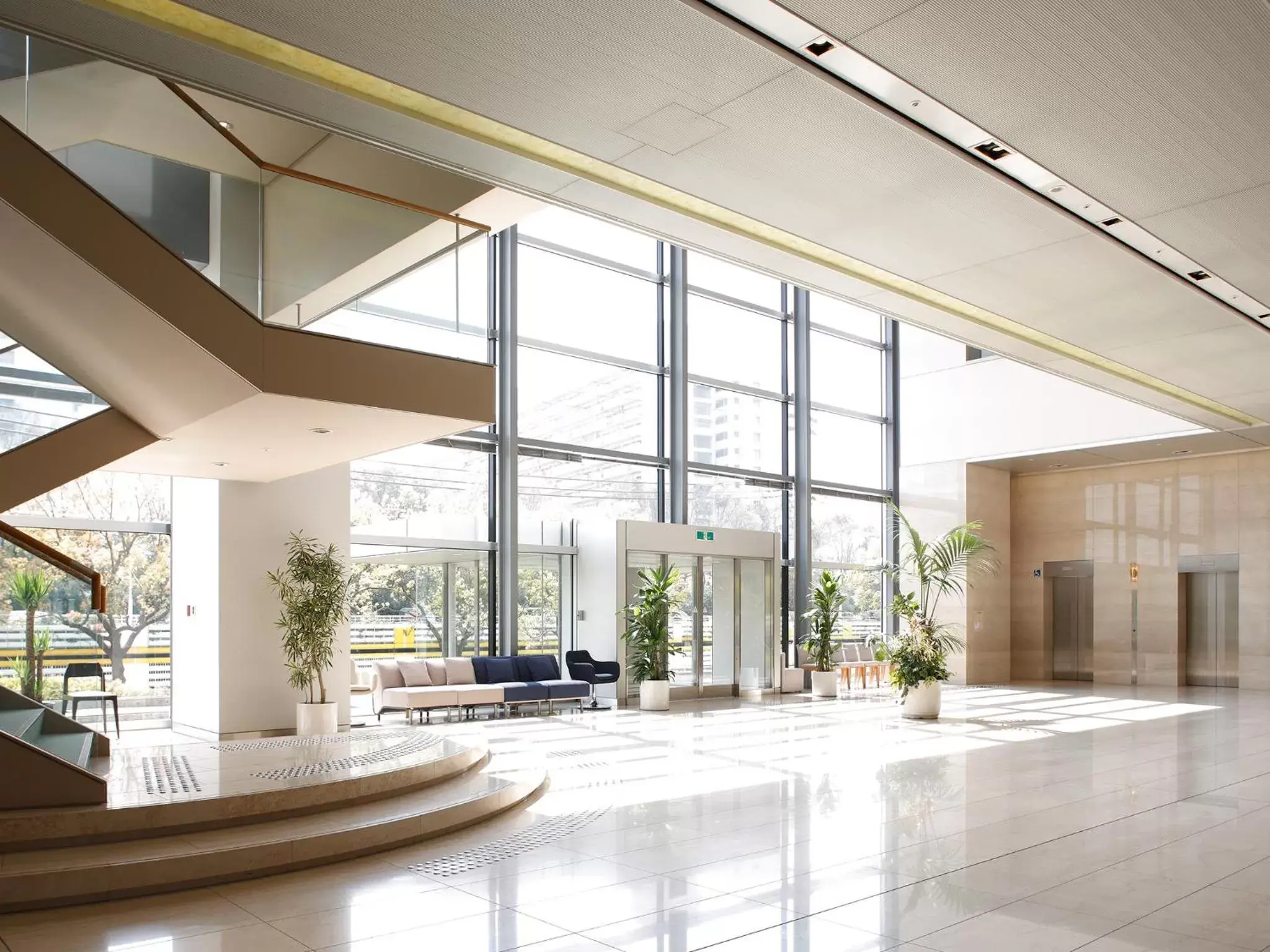 Facade/entrance in Osaka Academia Facade/entrance in Osaka Academia