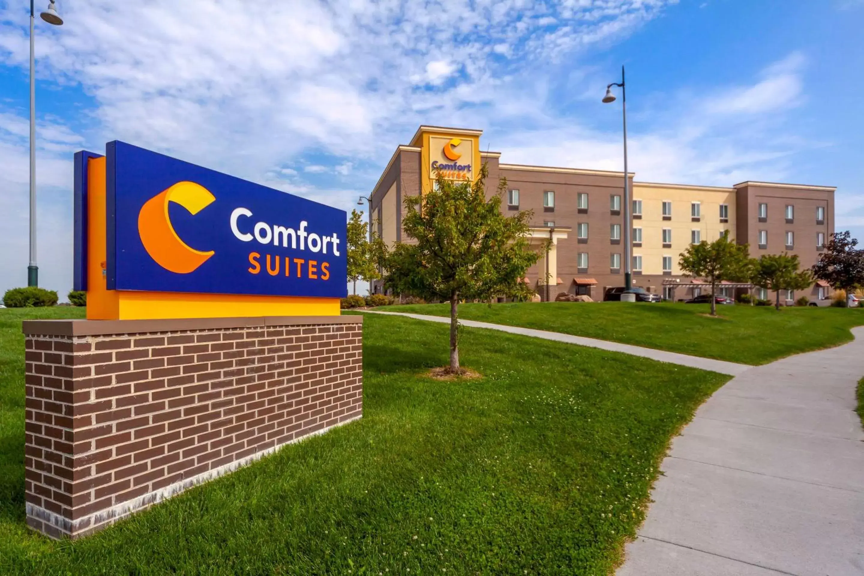 Property Building in Comfort Suites