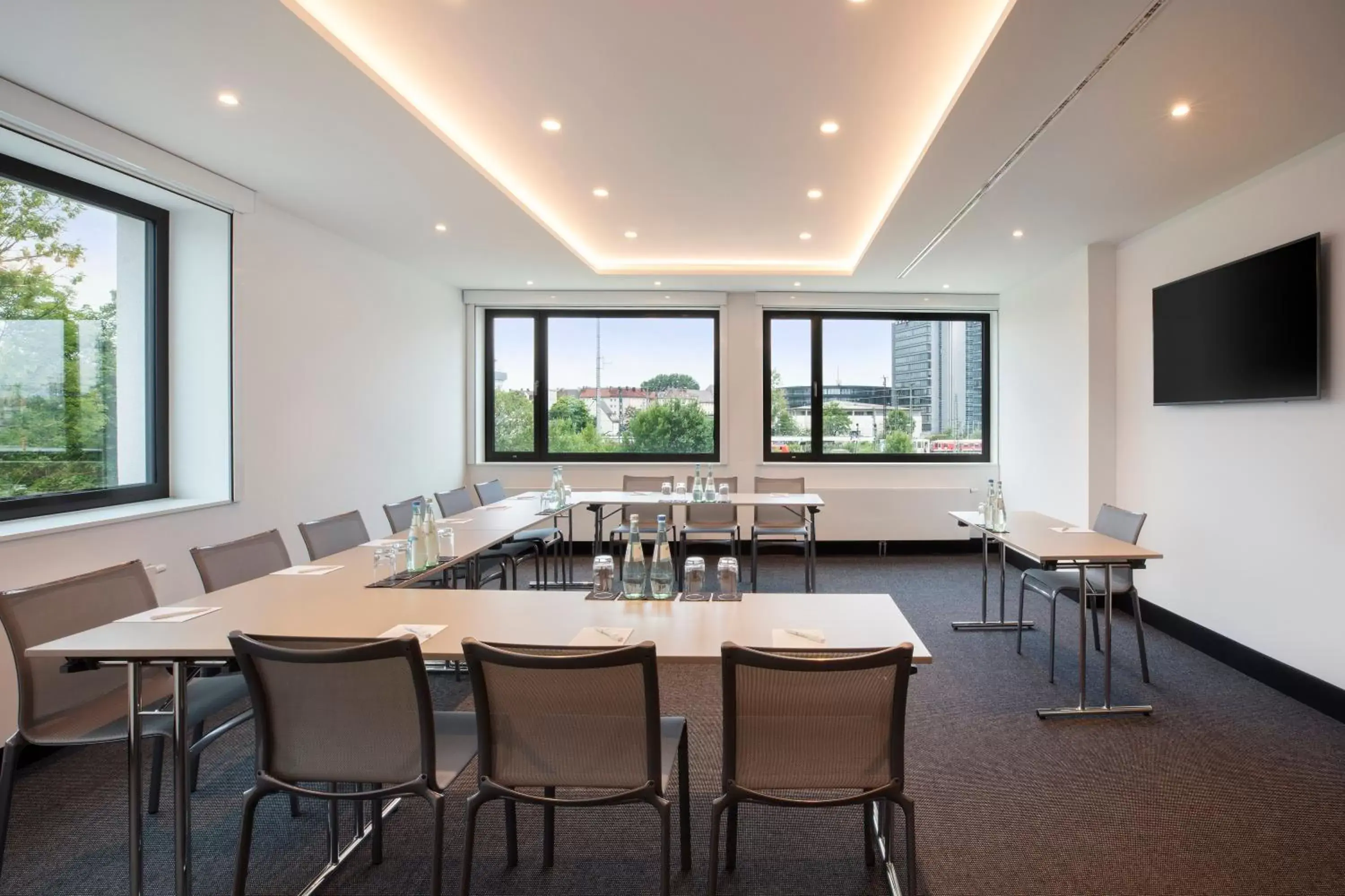Meeting/conference room in Holiday Inn Munich - Leuchtenbergring, an IHG Hotel