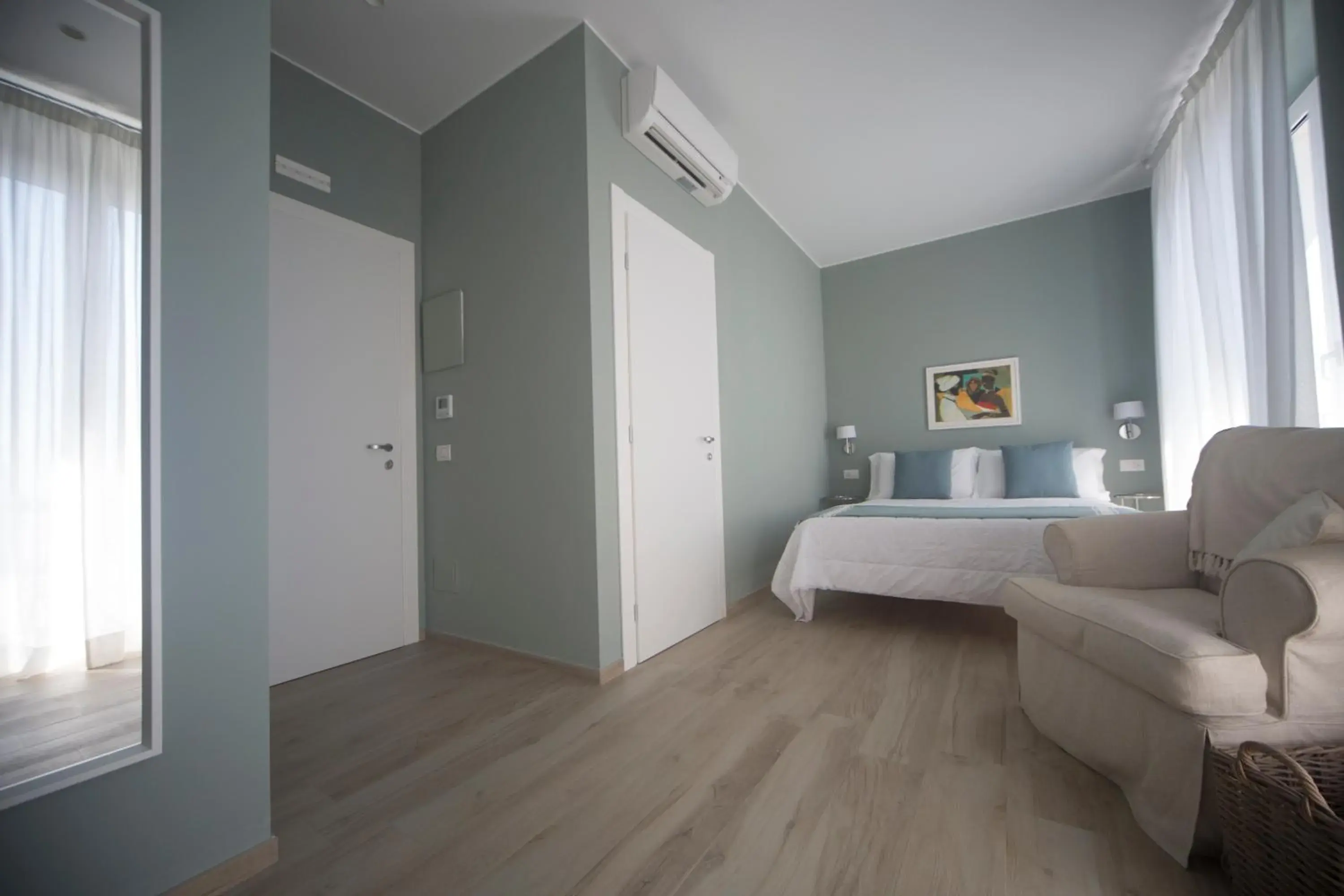 Bedroom in Blu Hotel