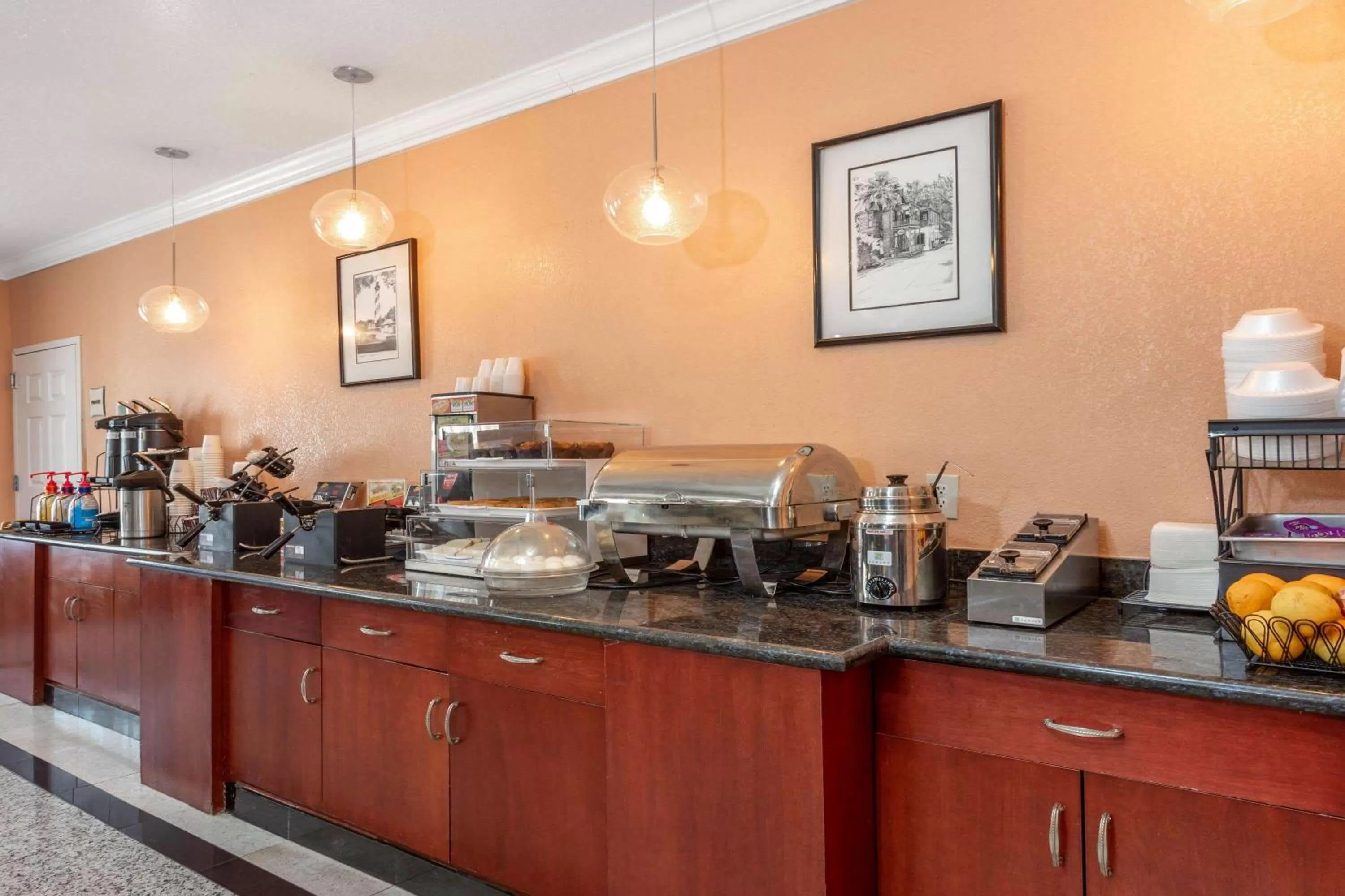 Restaurant/Places to Eat in La Quinta Inn & Suites by Wyndham St. Augustine