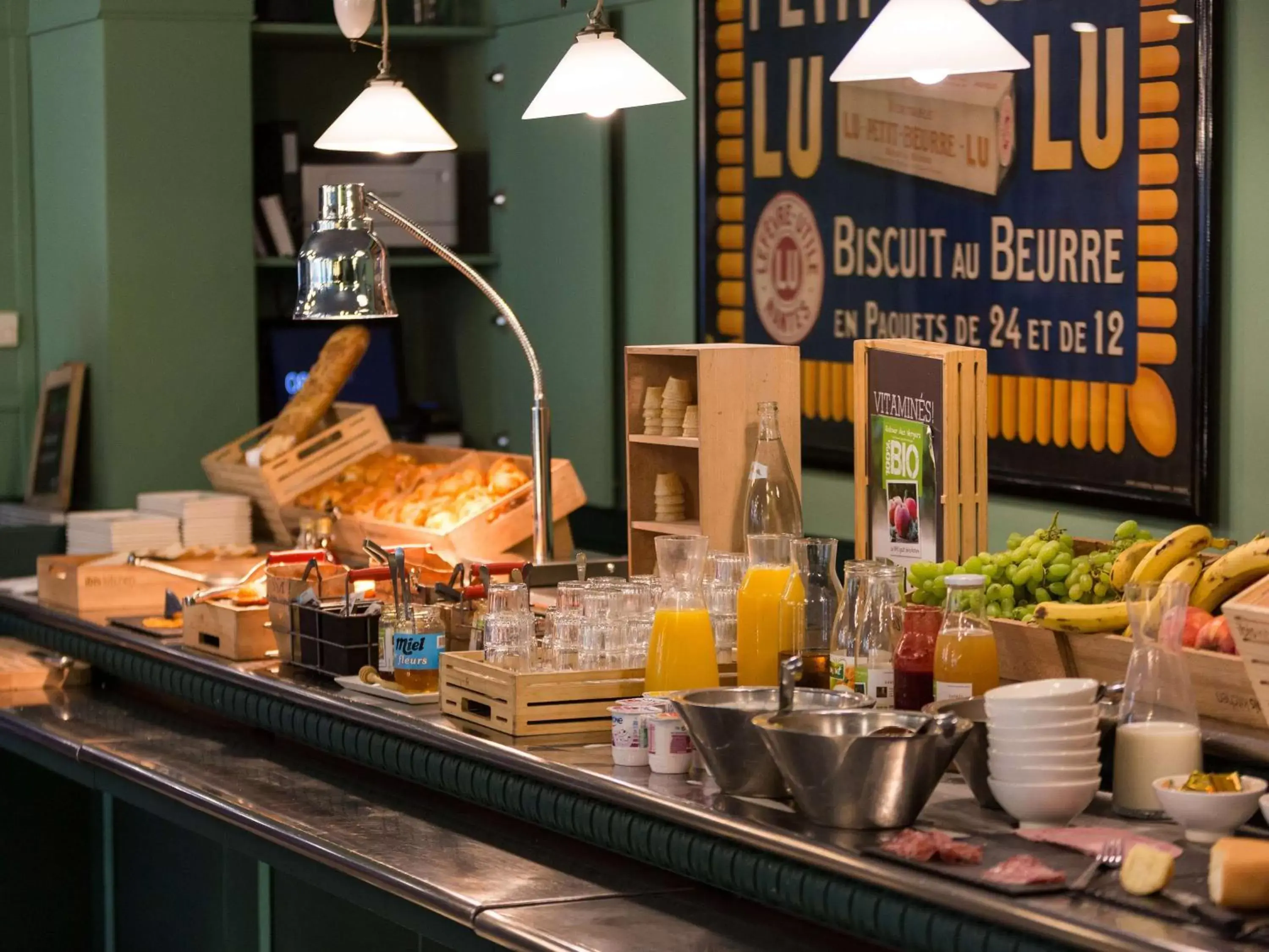 Restaurant/places to eat in ibis Nantes Saint Herblain