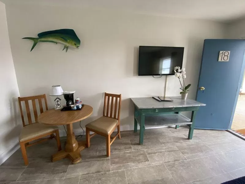 Wachapreague Inn - Motel Rooms