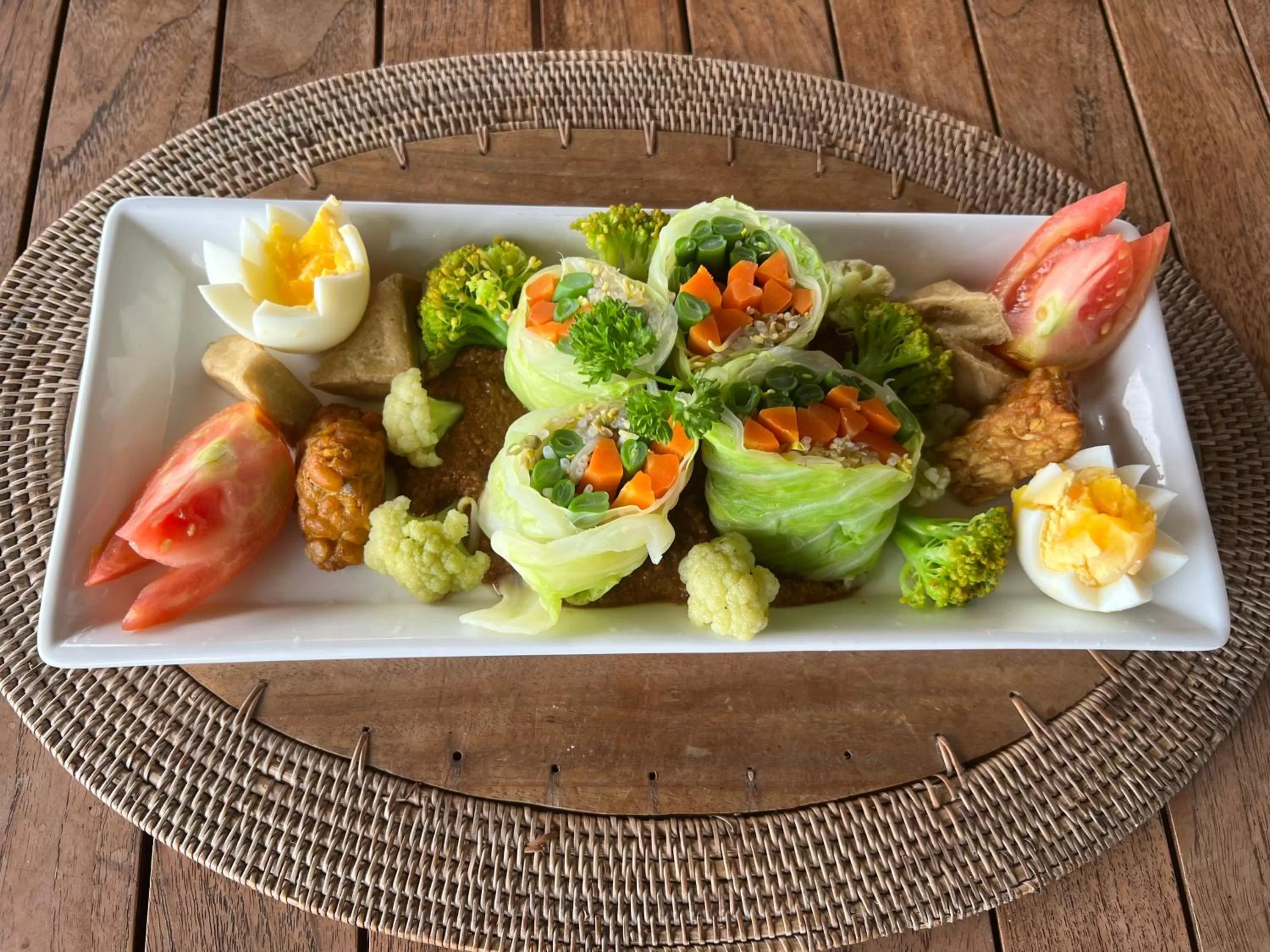 Restaurant/places to eat in The Hamsa